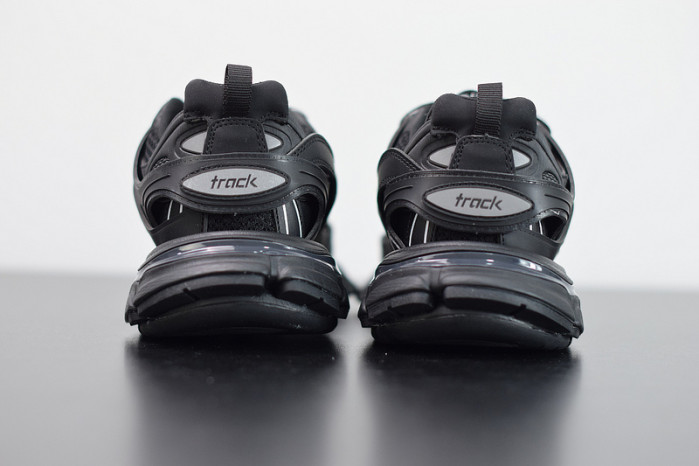 BALENCIAGA SNEAKER TESS.S.GOMMA BLACK 555036W2GB11000 LED - CCSHOES
