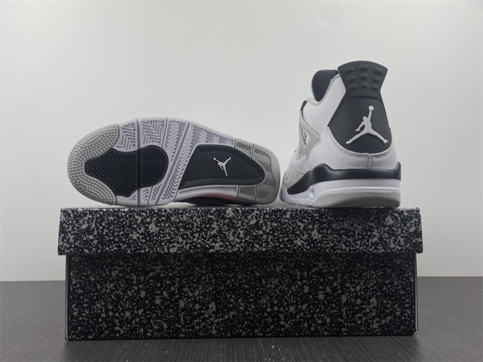 Jordan 4 Retro Military Black DH6927-111 - CCSHOES