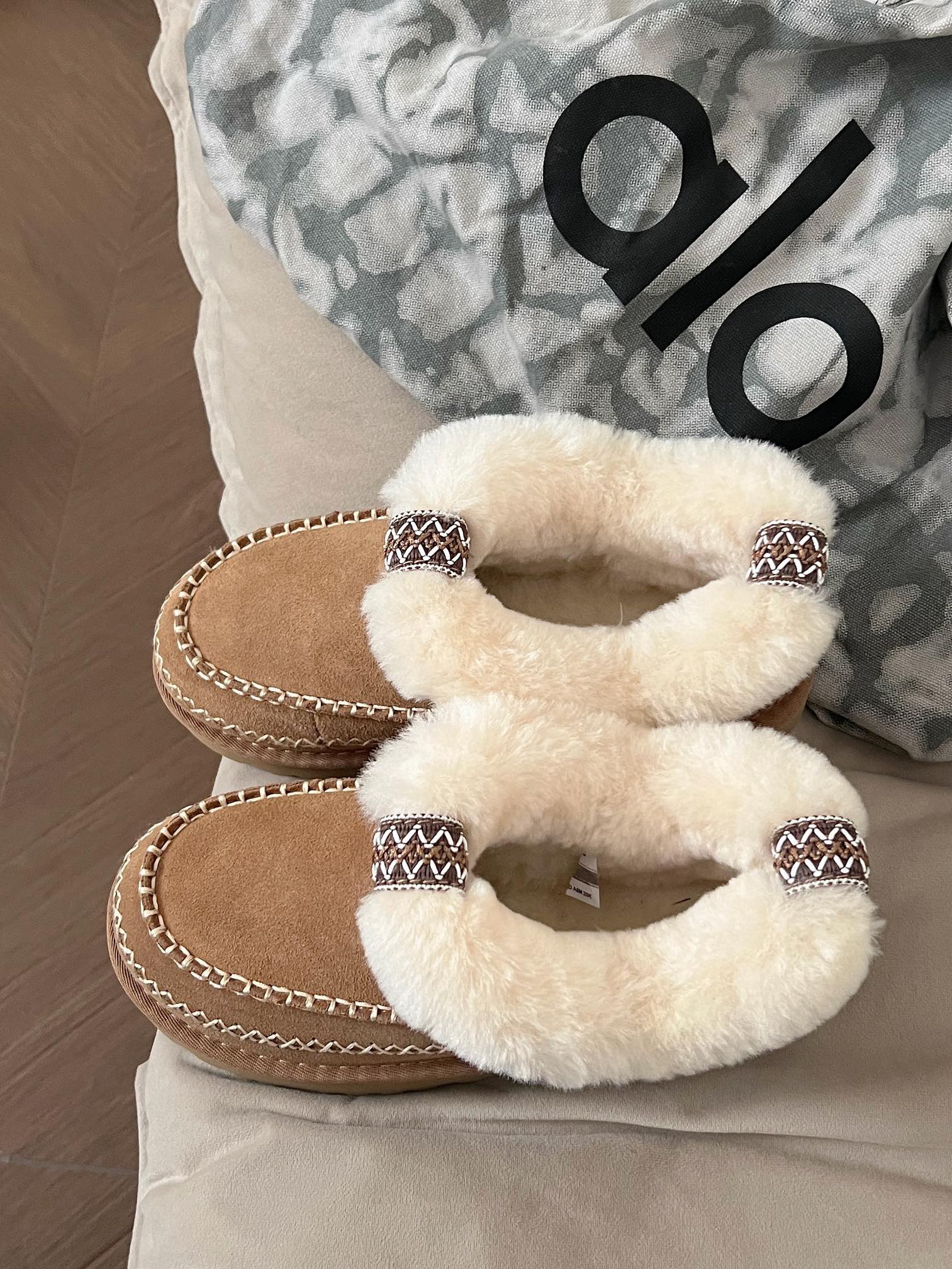 UGG 8224 - CCSHOES