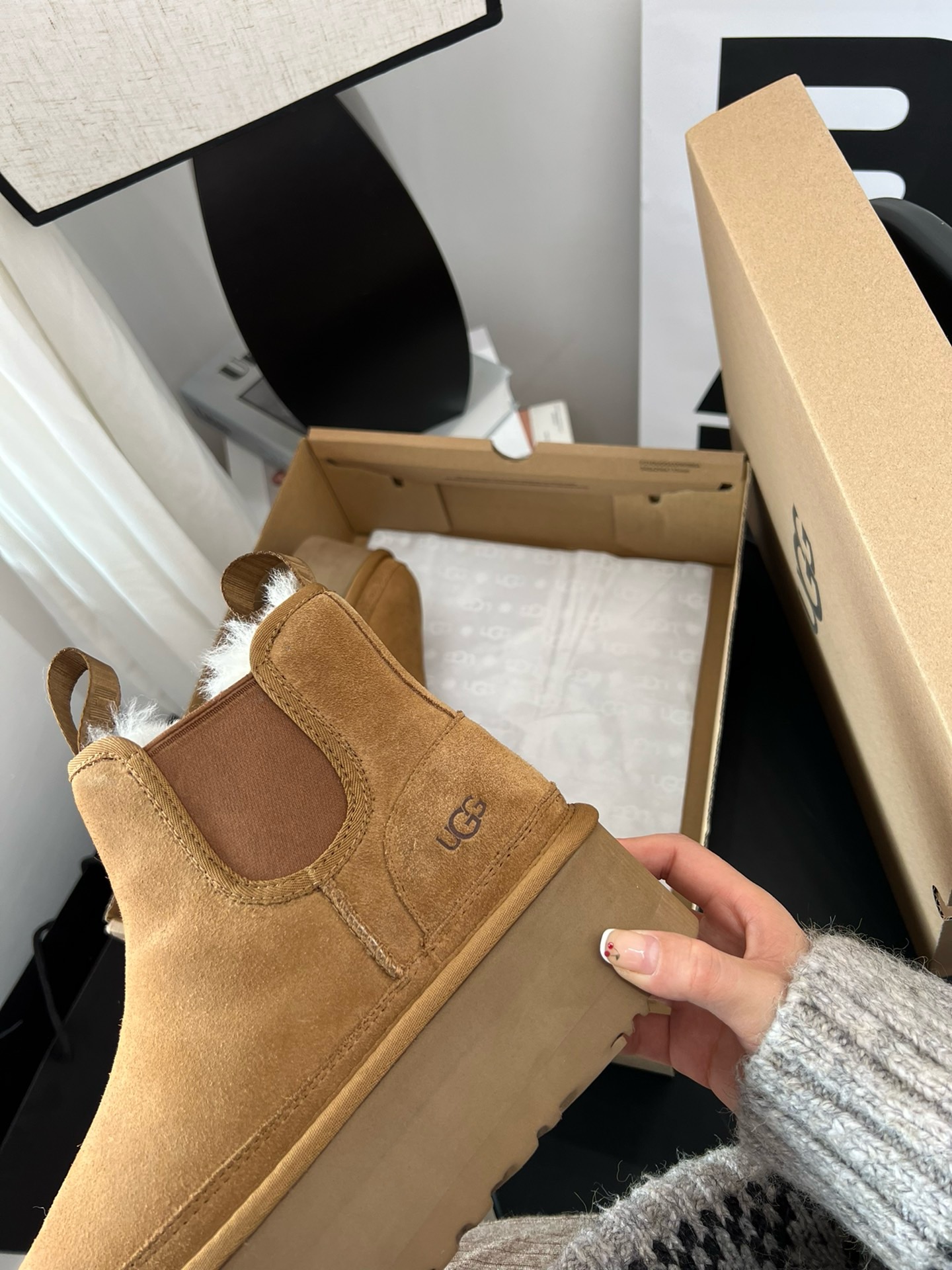 UGG 4526 - CCSHOES