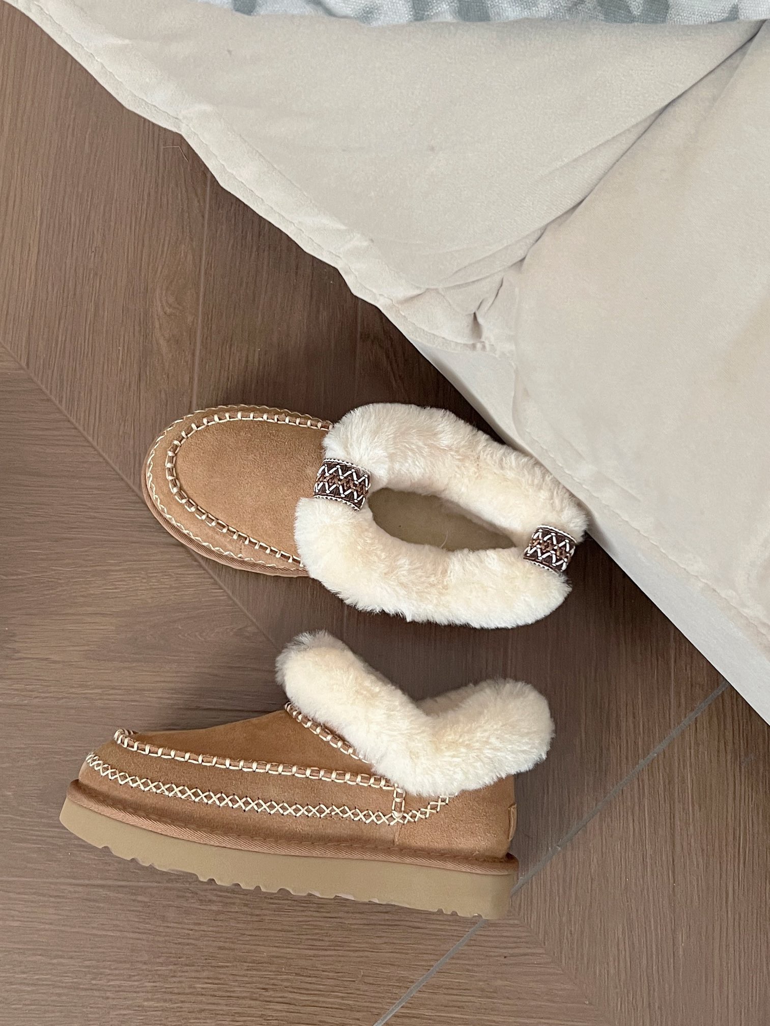 UGG 8224 - CCSHOES