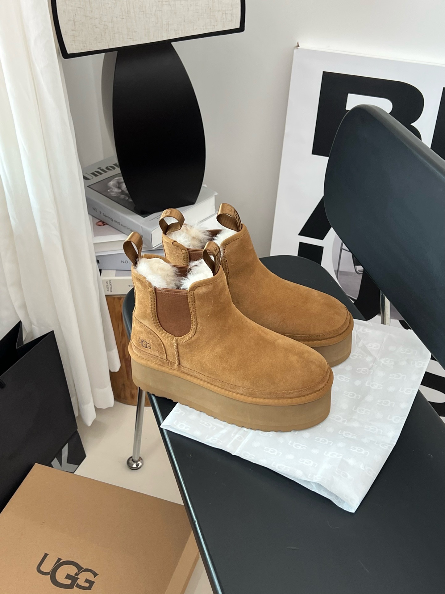 UGG 4526 - CCSHOES