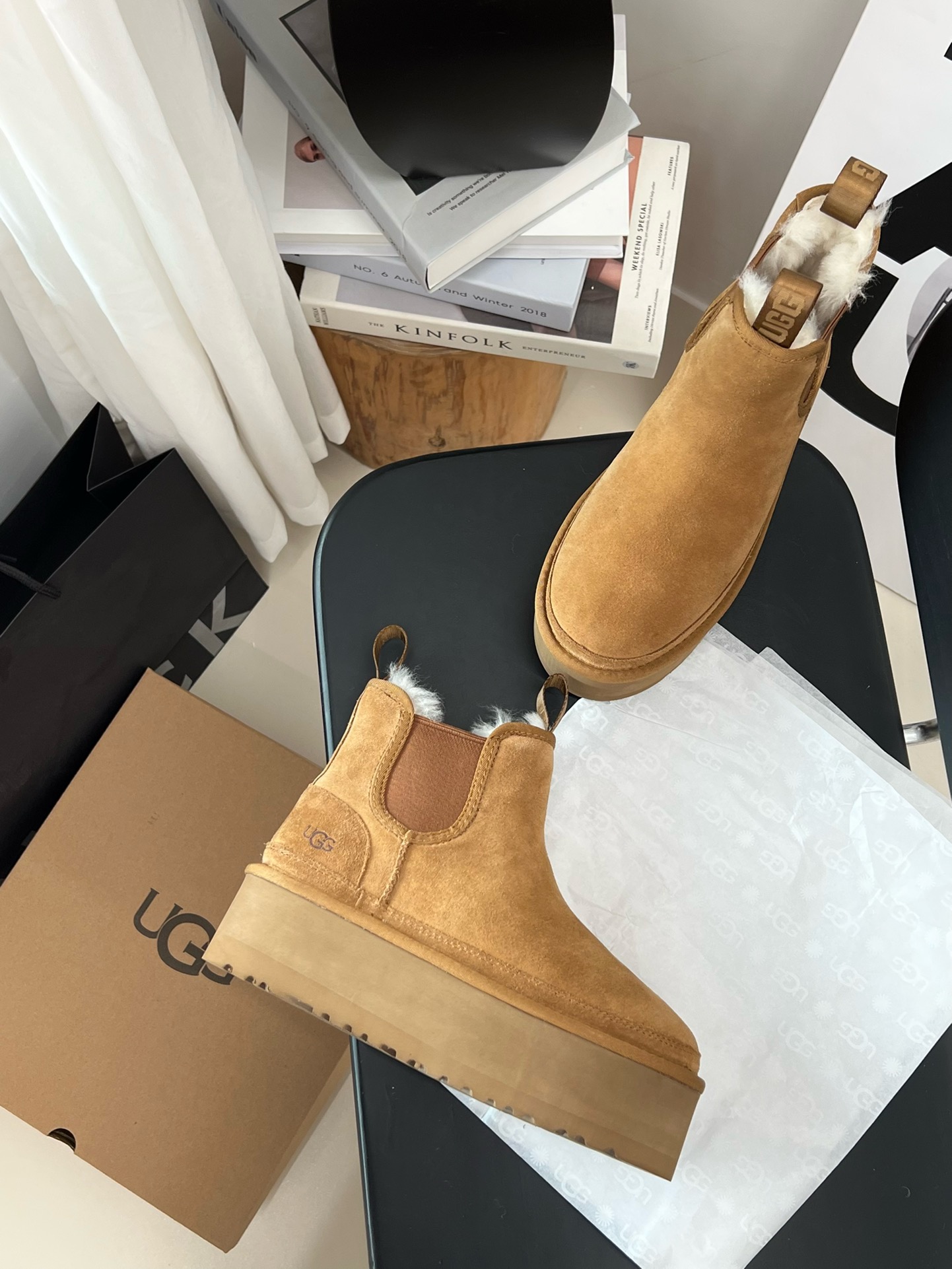 UGG 4526 - CCSHOES