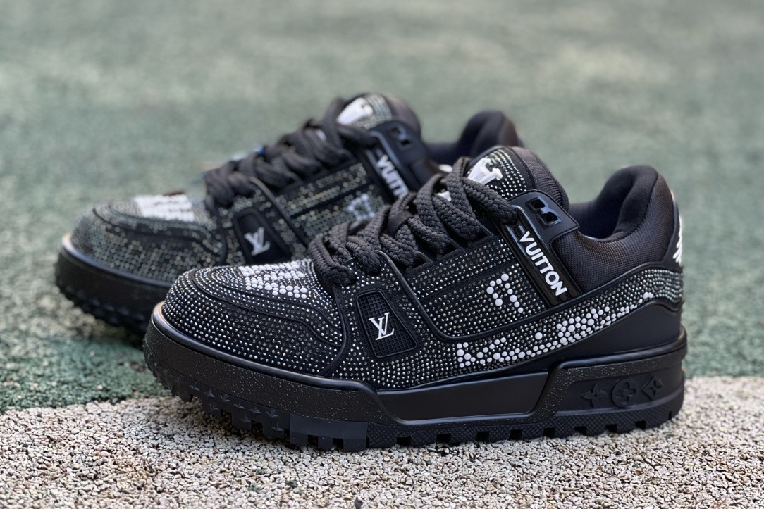 LV TRAINER MAXI Full of diamonds black - CCSHOES
