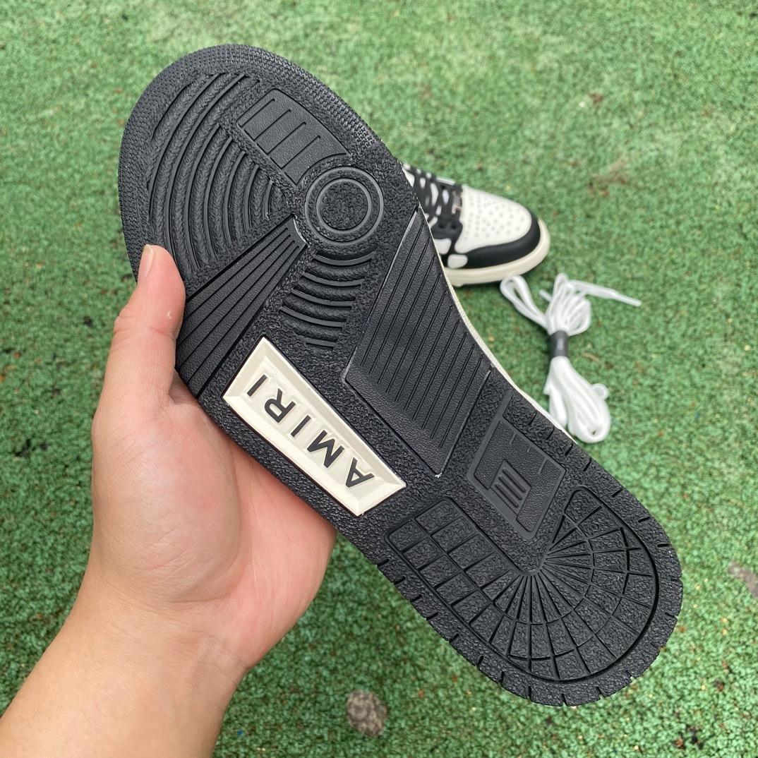 AR1M1 Low-Top Sneaker - CCSHOES