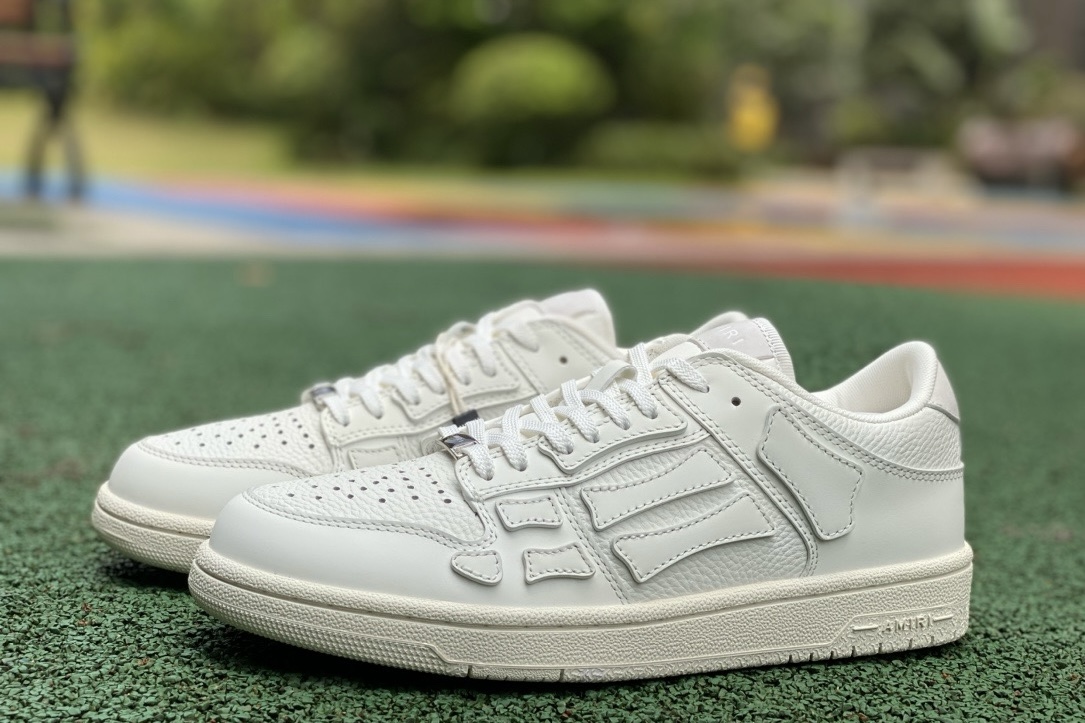 AR1M1 Low-Top Sneaker - CCSHOES