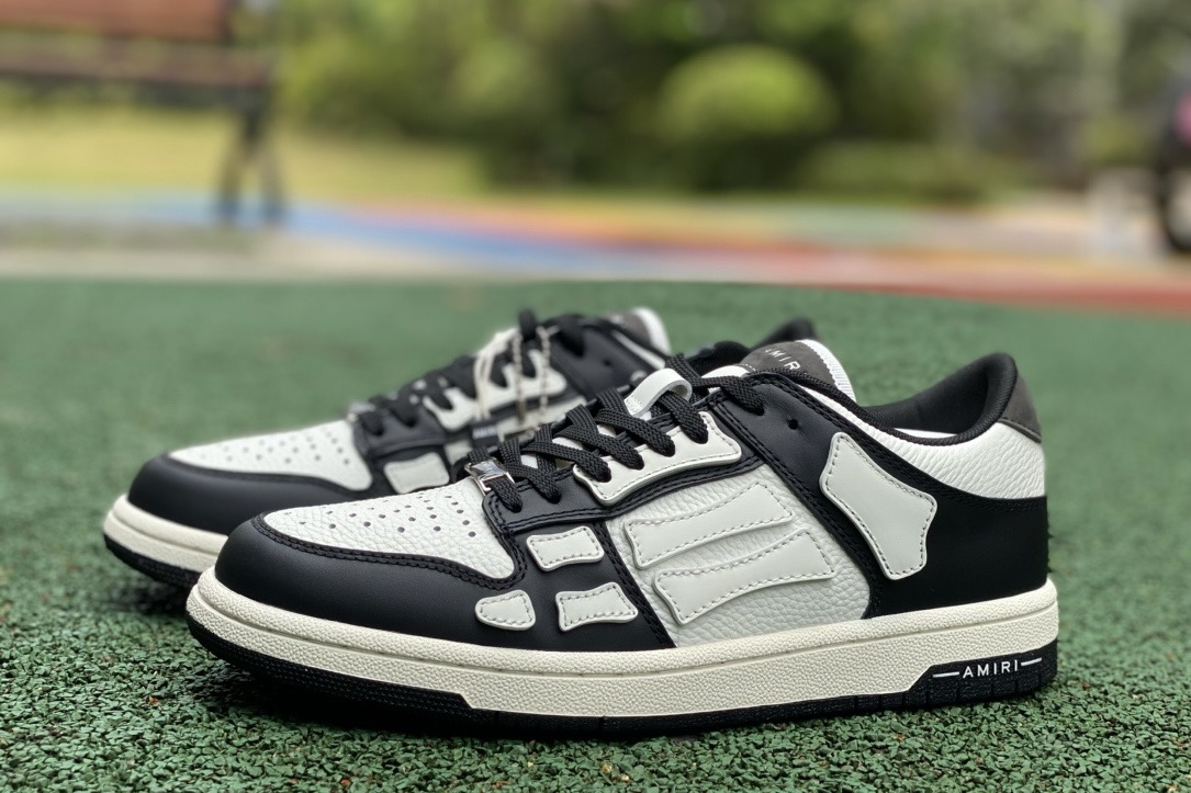 AR1M1 Low-Top Sneaker - CCSHOES