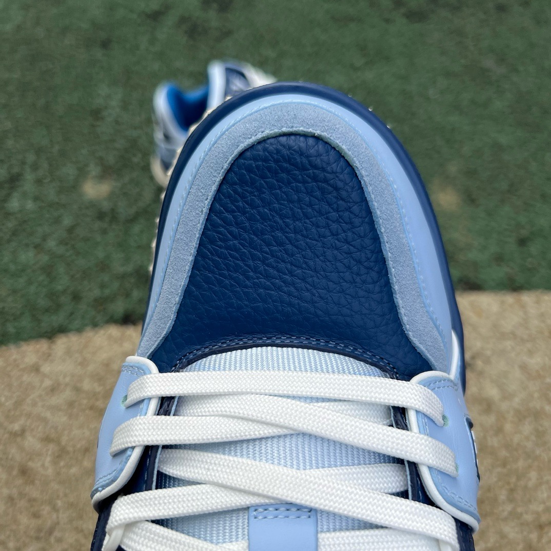 LV TRAINER MAXI Porcelain blue - CCSHOES