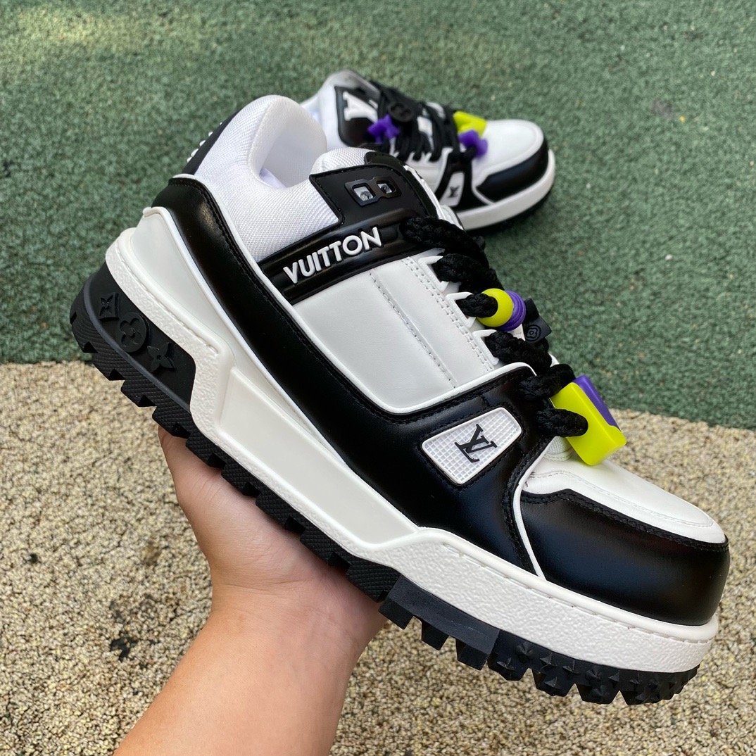 LV TRAINER MAXI black and white - CCSHOES