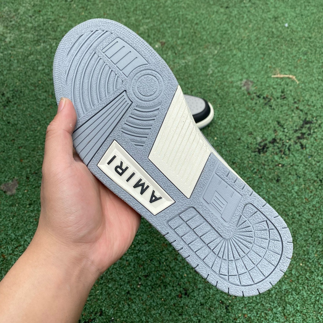 AR1M1 Low-Top Sneaker - CCSHOES