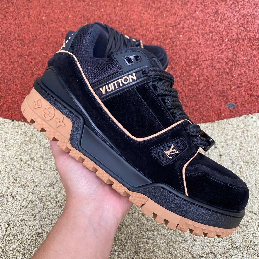 LV TRAINER MAXI Black raw rubber - CCSHOES