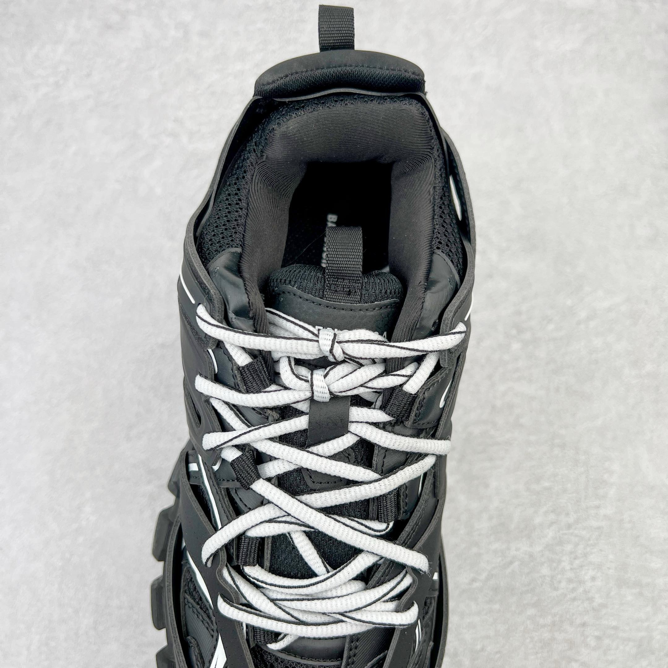 BLCG Track Sneaker 542023 W1GB1 2945 - CCSHOES