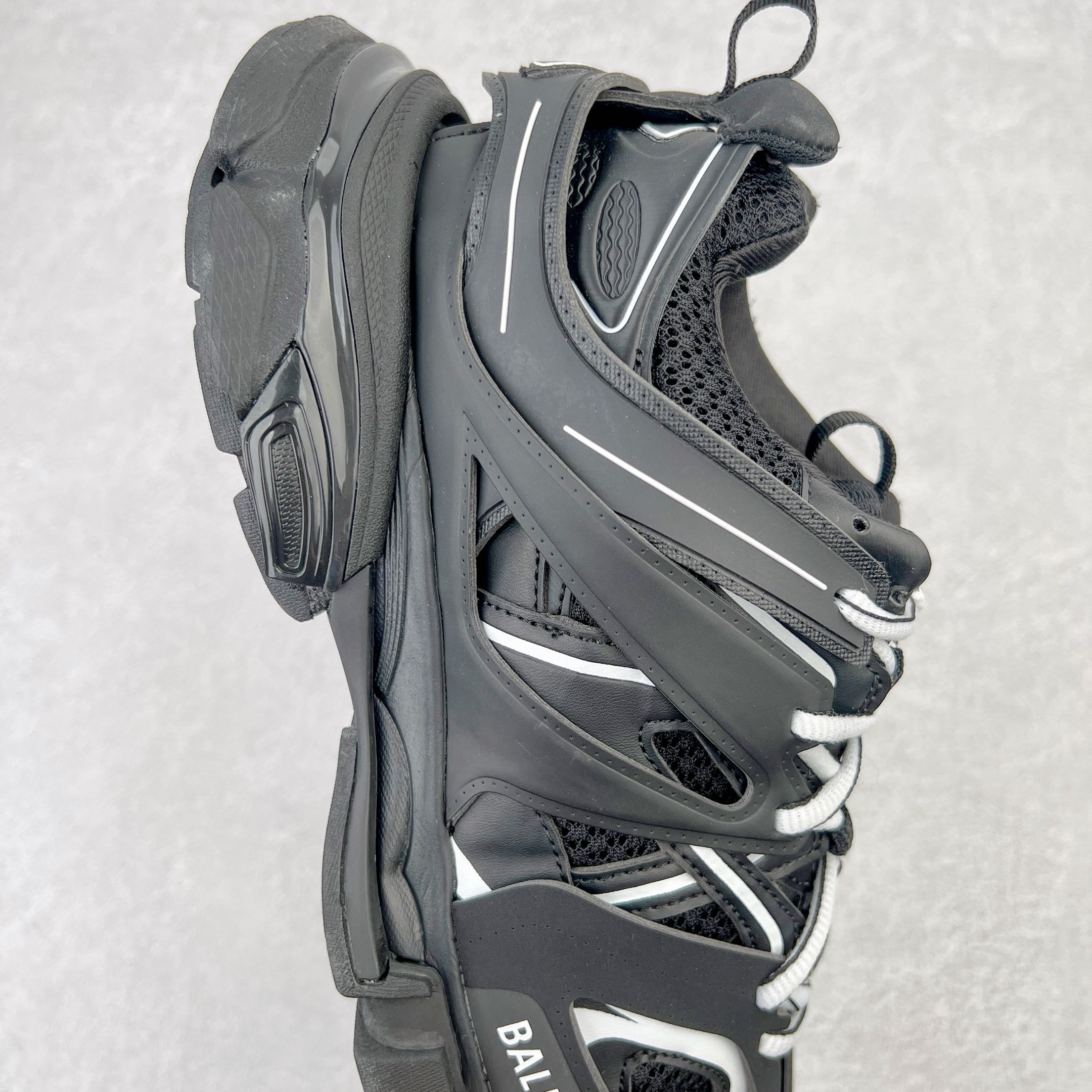BLCG Track Sneaker 542023 W1GB1 2945 - CCSHOES