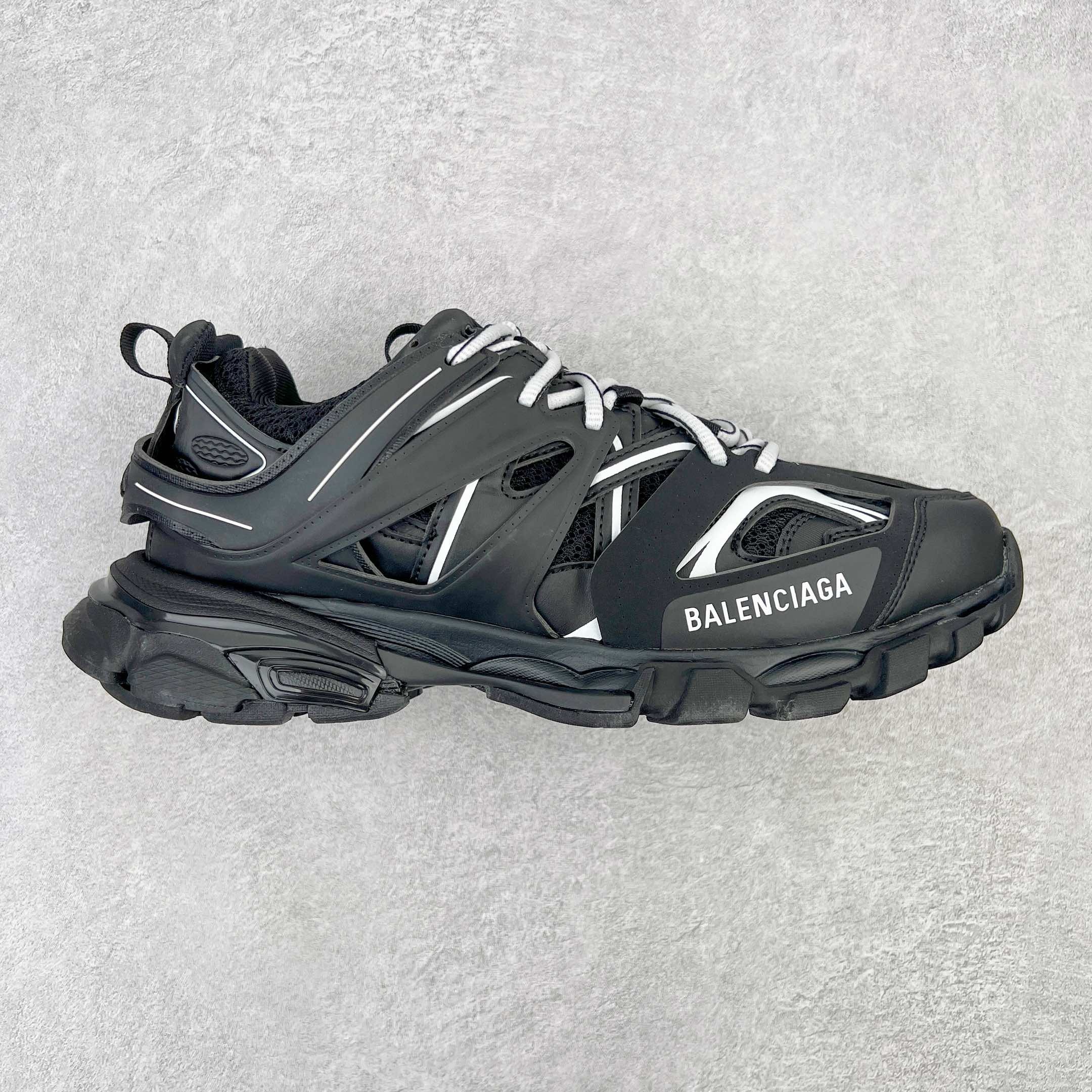 BLCG Track Sneaker 542023 W1GB1 2945 - CCSHOES