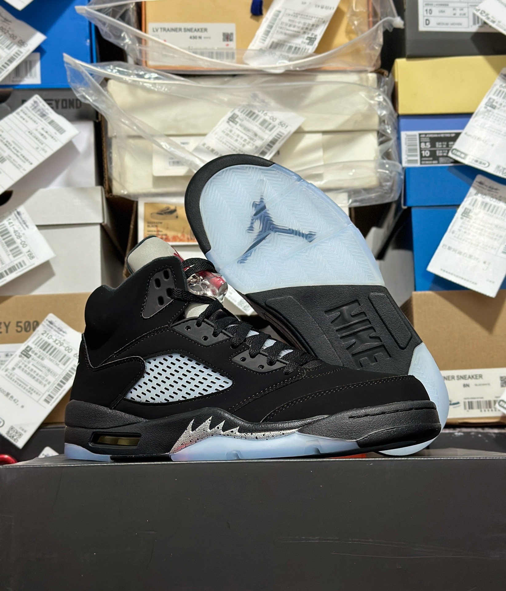 AIR JORDAN 5 BLACK METALLIC (2016) 845035-003 - CCSHOES