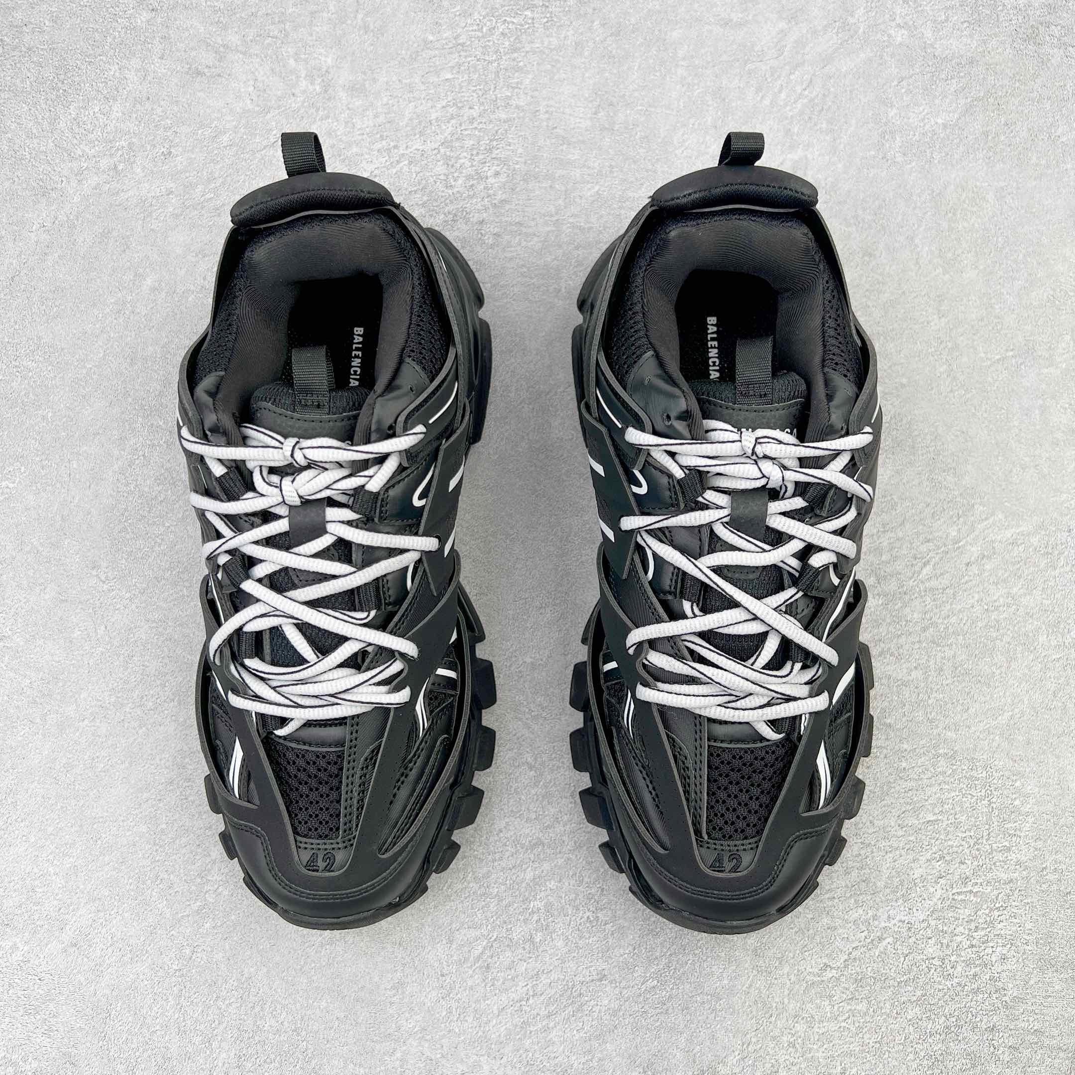 BLCG Track Sneaker 542023 W1GB1 2945 - CCSHOES