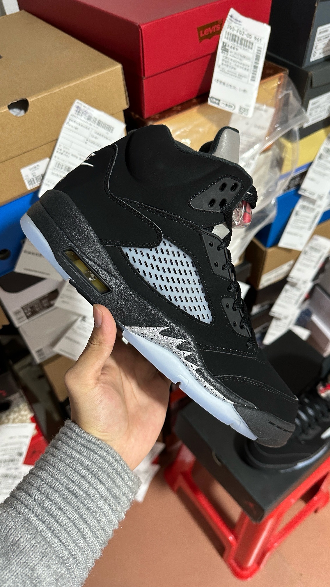 AIR JORDAN 5 BLACK METALLIC (2016) 845035-003 - CCSHOES