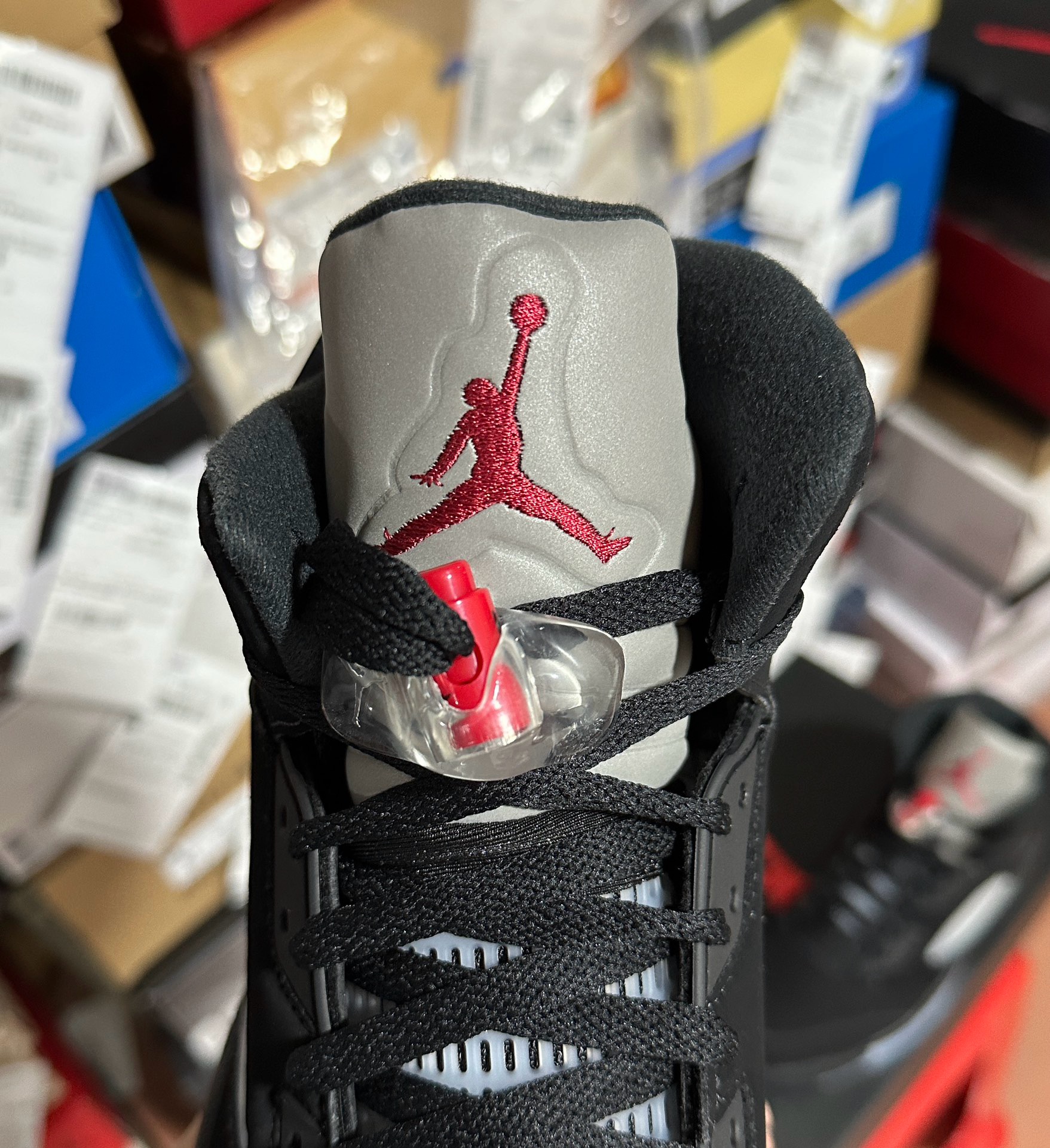AIR JORDAN 5 BLACK METALLIC (2016) 845035-003 - CCSHOES
