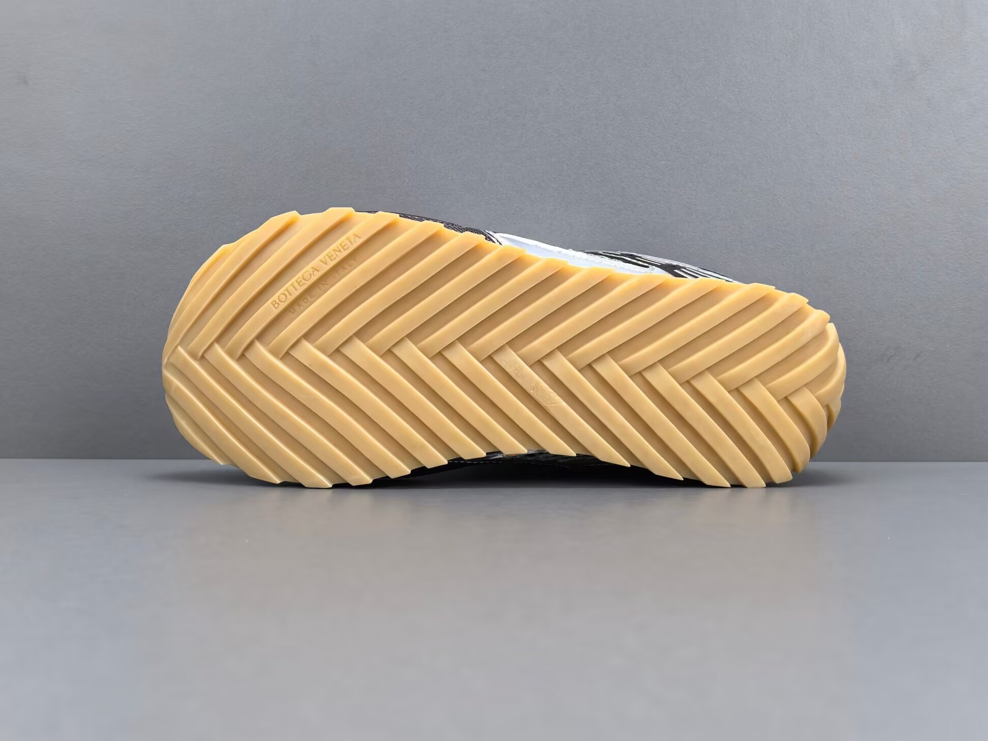 B0tteg*Veneta Orbit - CCSHOES