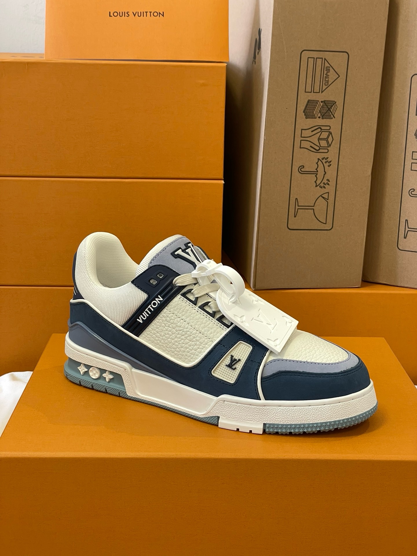 Loui Vuitto TRAINER SNEAKER - CCSHOES