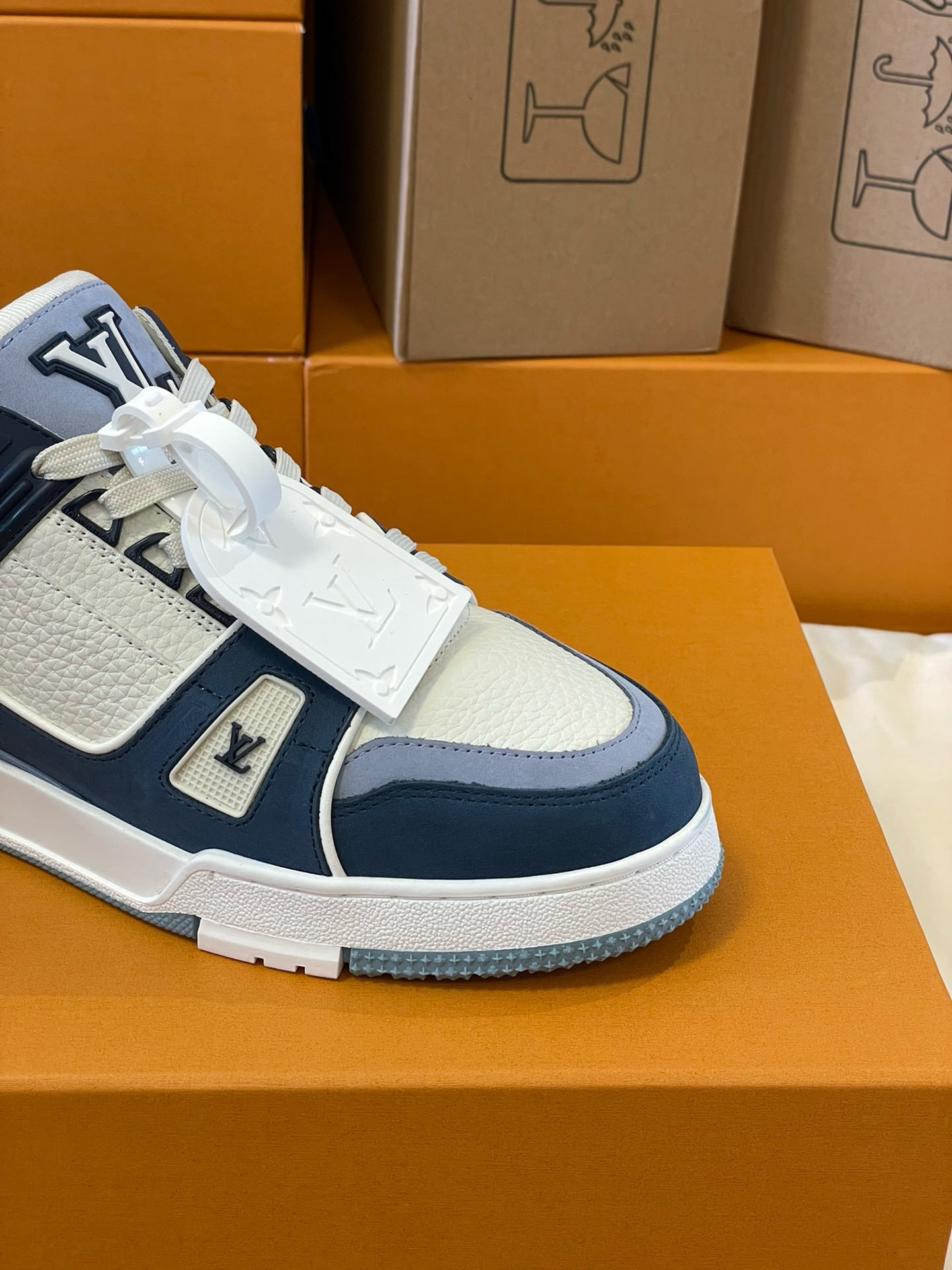 Loui Vuitto TRAINER SNEAKER - CCSHOES