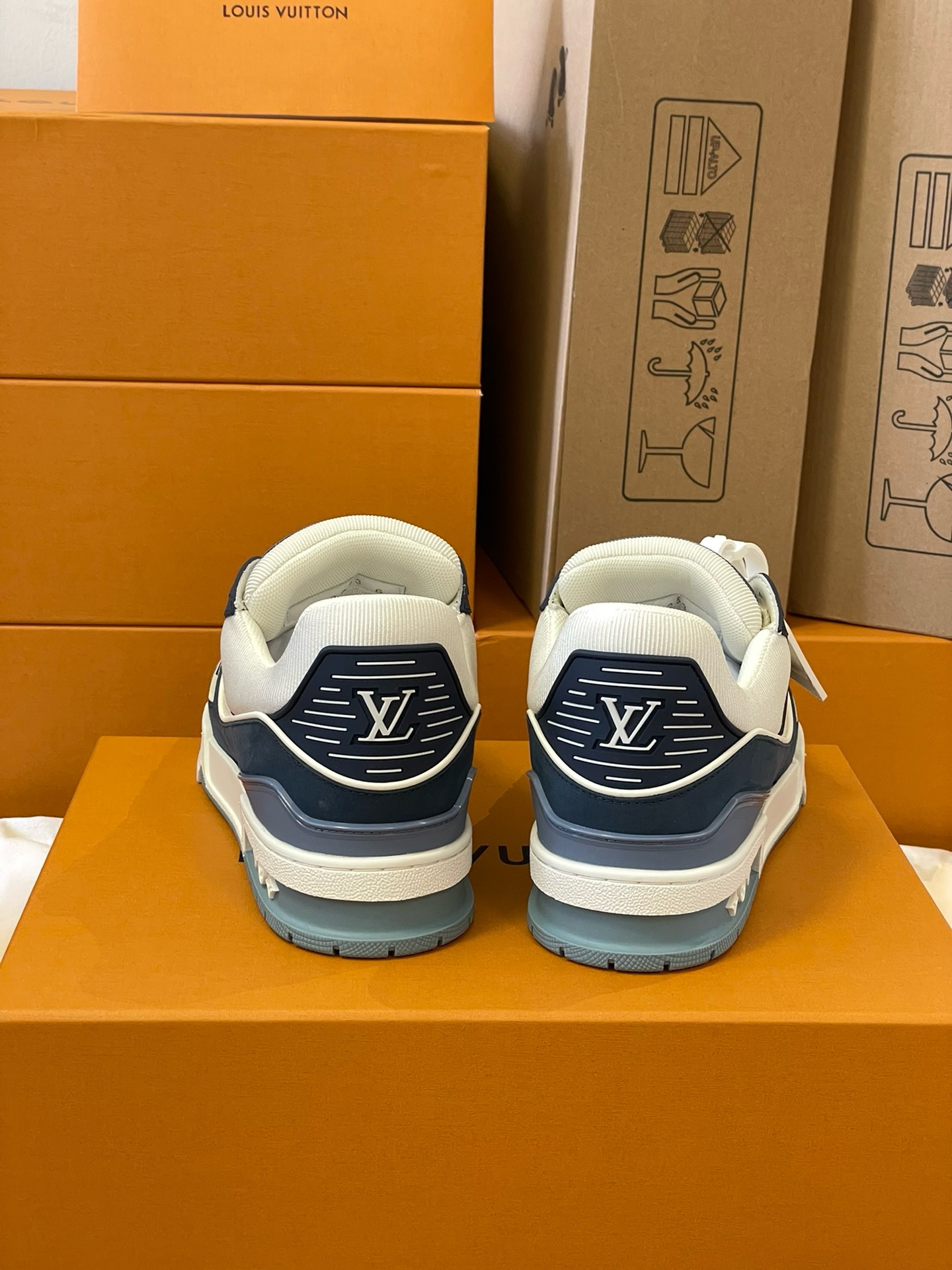 Loui Vuitto TRAINER SNEAKER - CCSHOES