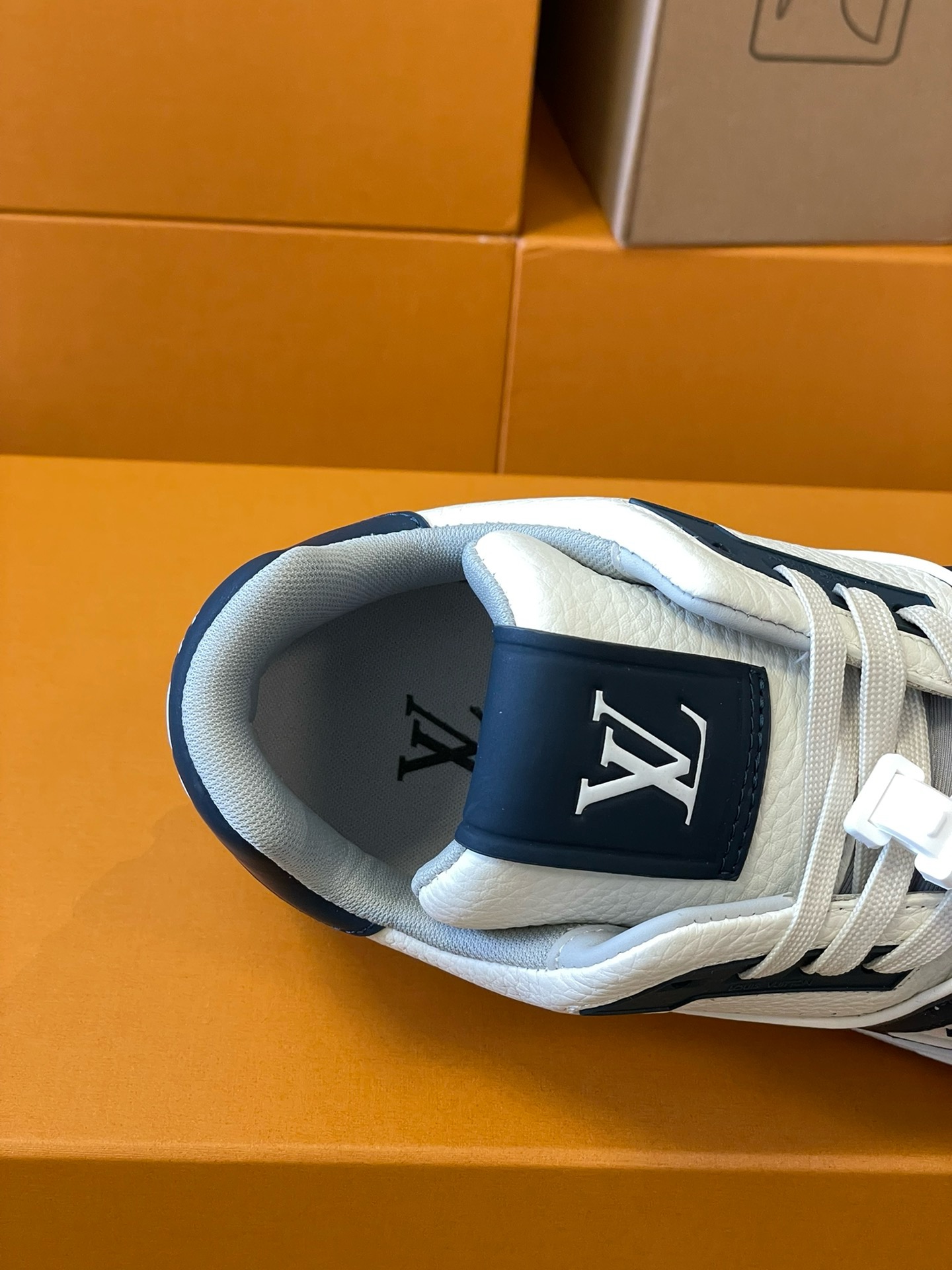 Loui Vuitto TRAINER SNEAKER - CCSHOES