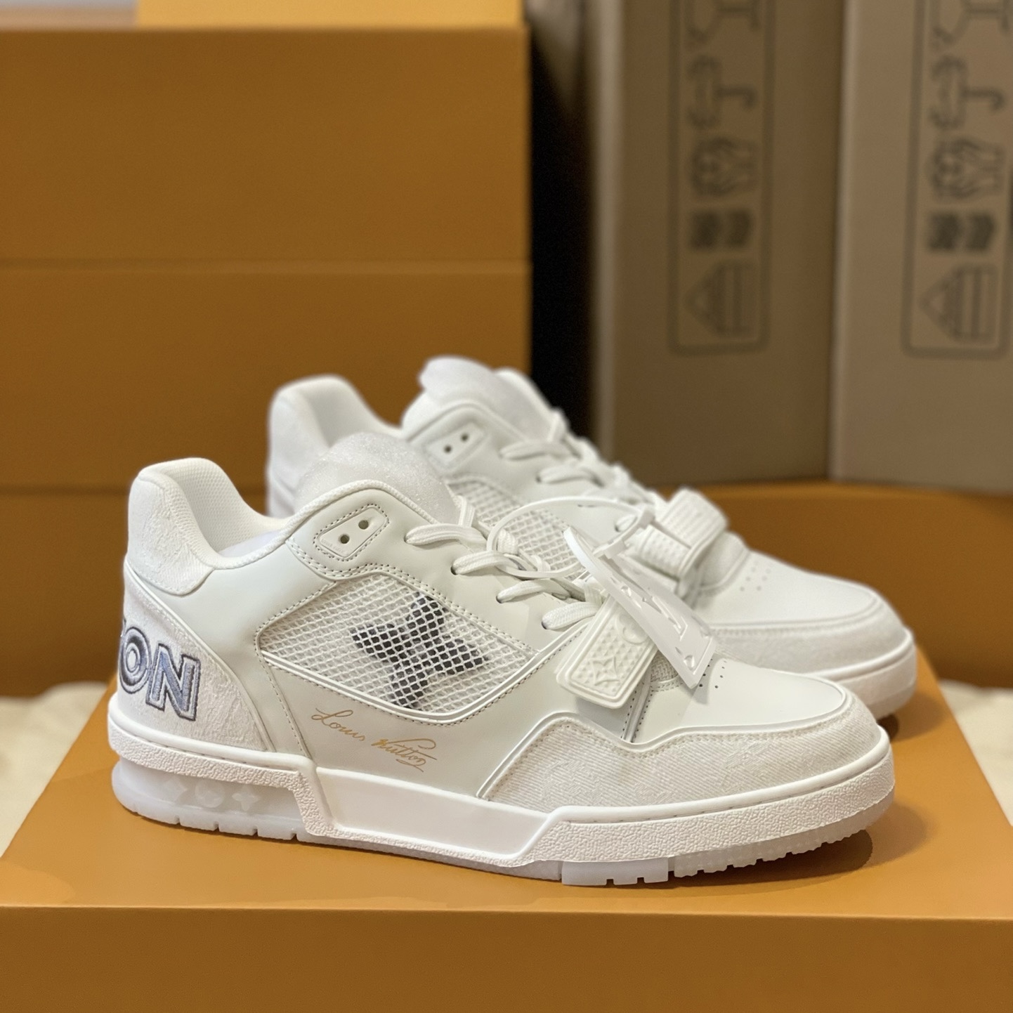 Loui Vuitto TRAINER SNEAKER - CCSHOES