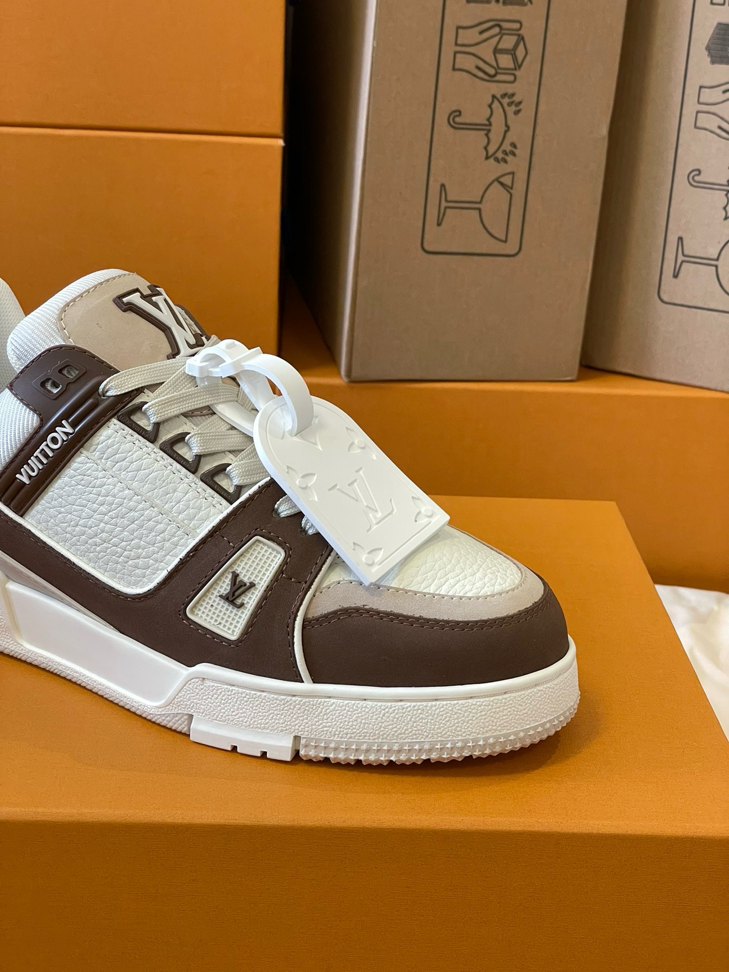 Loui Vuitto TRAINER SNEAKER - CCSHOES
