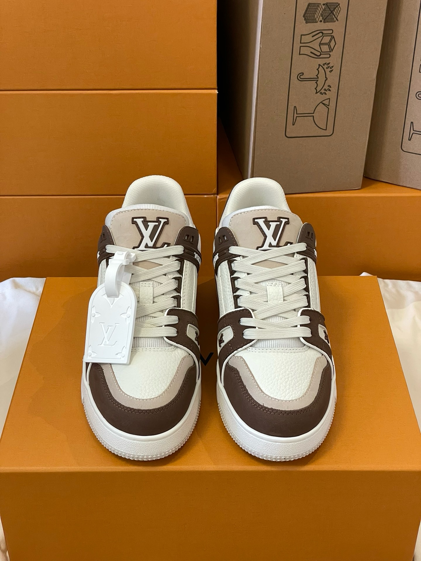 Loui Vuitto TRAINER SNEAKER - CCSHOES