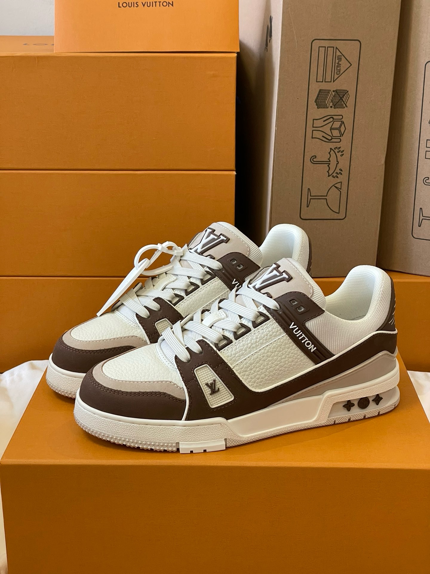 Loui Vuitto TRAINER SNEAKER - CCSHOES