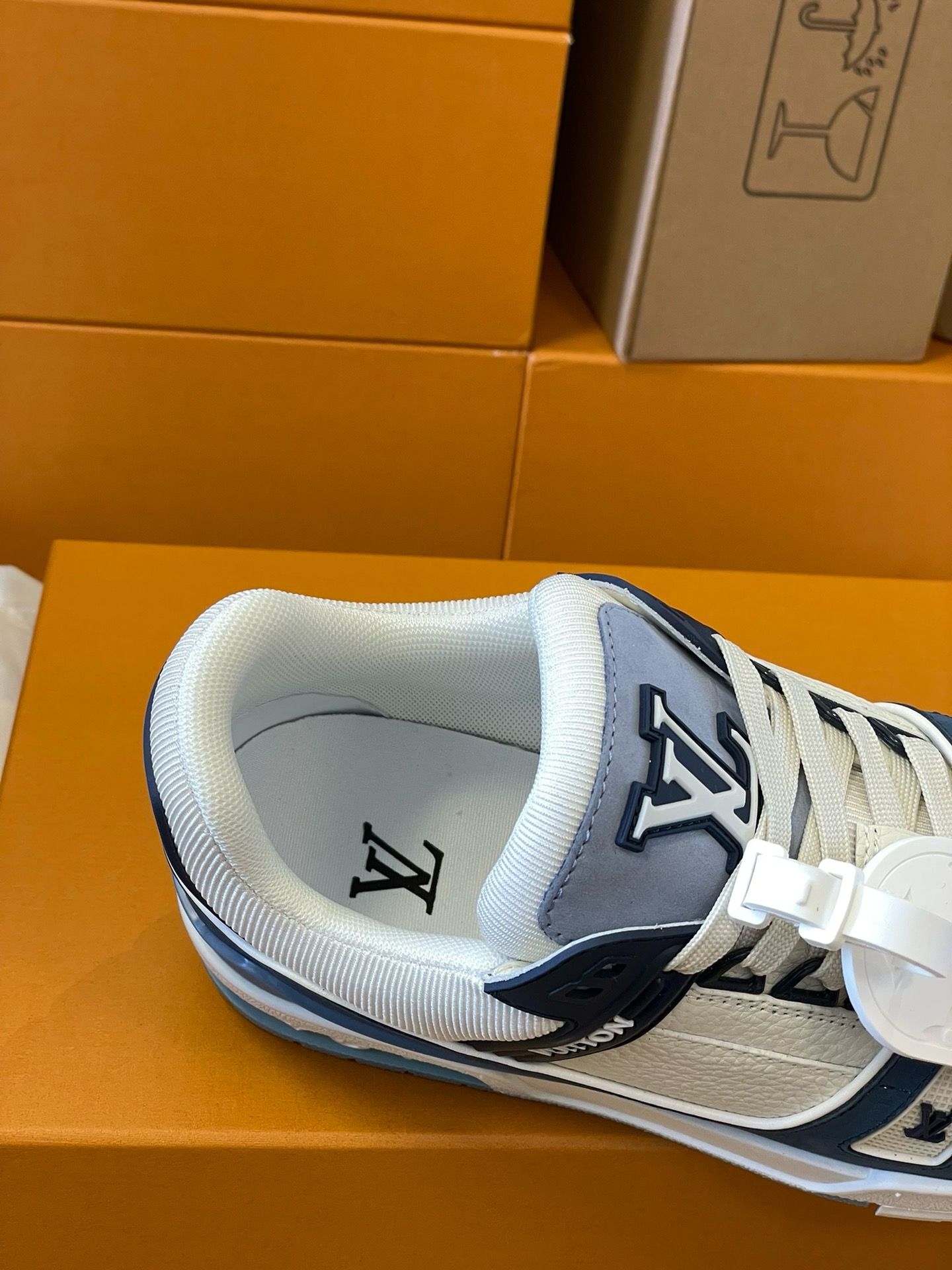Loui Vuitto TRAINER SNEAKER - CCSHOES