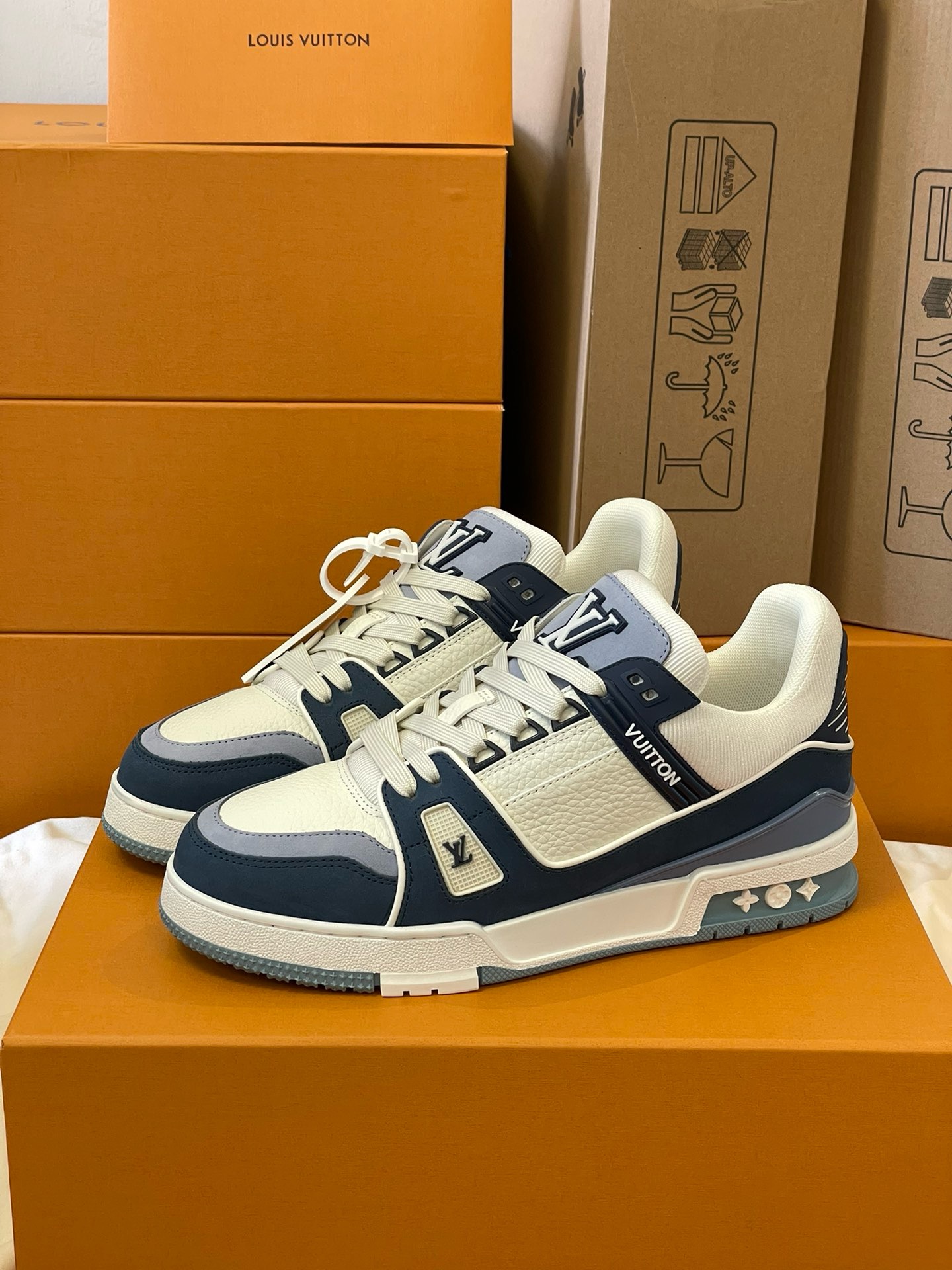 Loui Vuitto TRAINER SNEAKER - CCSHOES