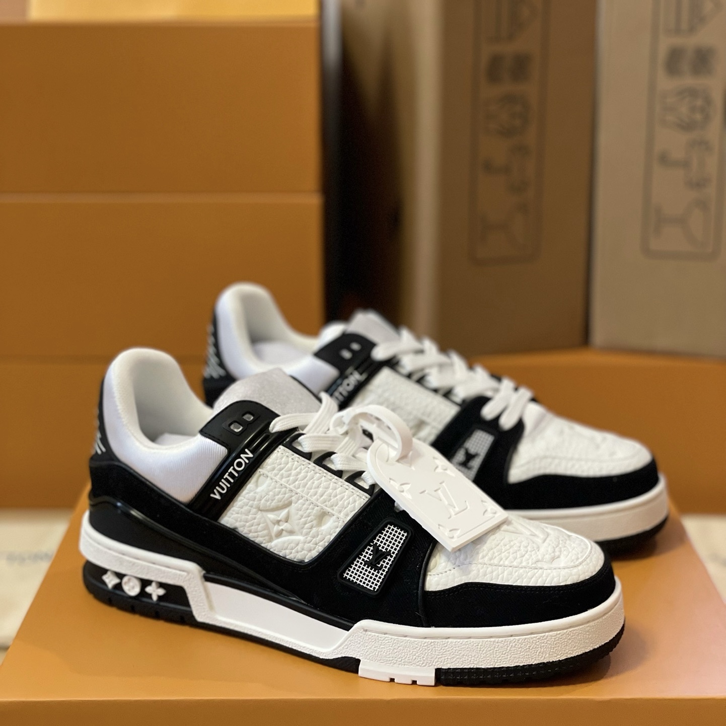 Loui Vuitto TRAINER SNEAKER - CCSHOES