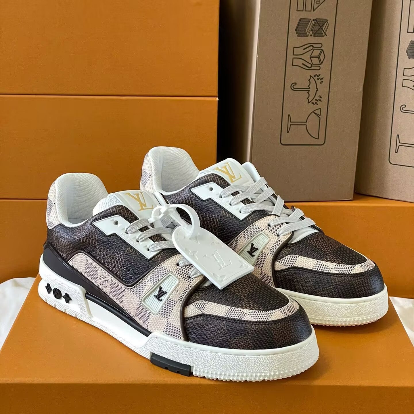 Loui Vuitto TRAINER SNEAKER - CCSHOES