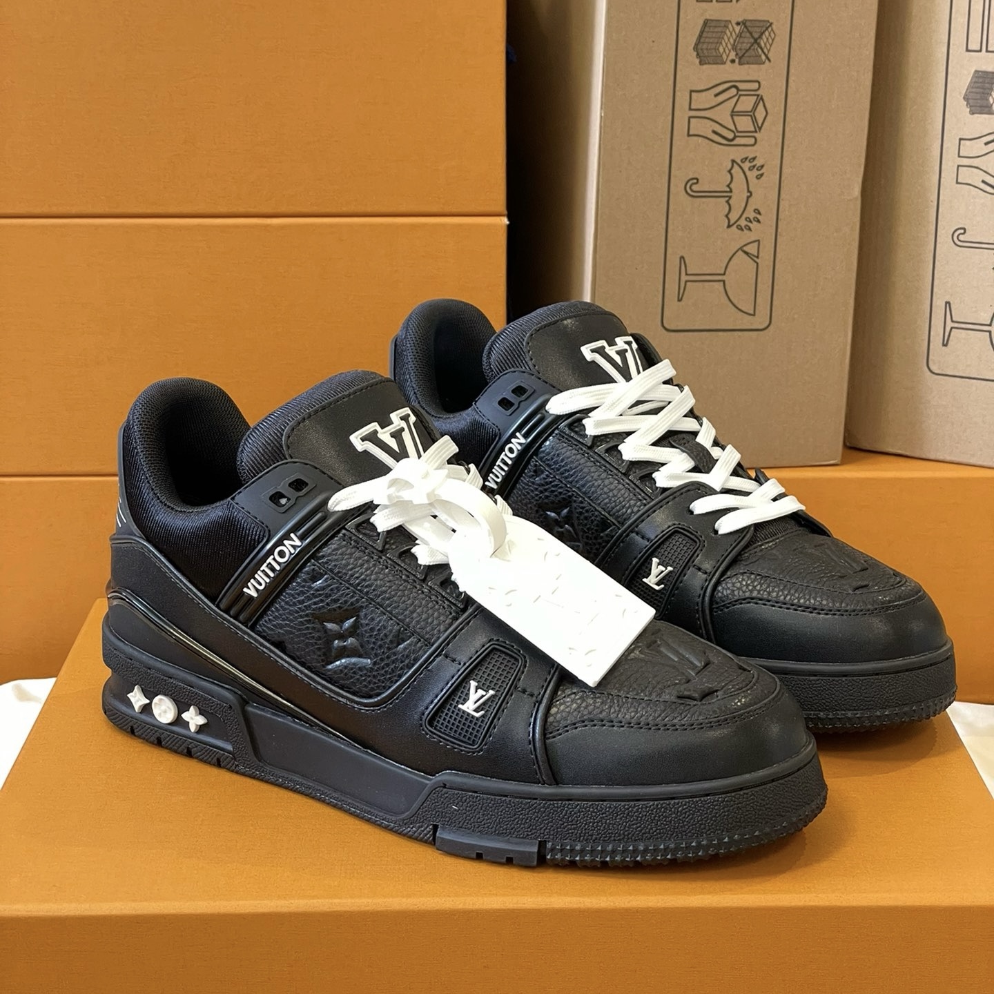 Loui Vuitto TRAINER SNEAKER - CCSHOES