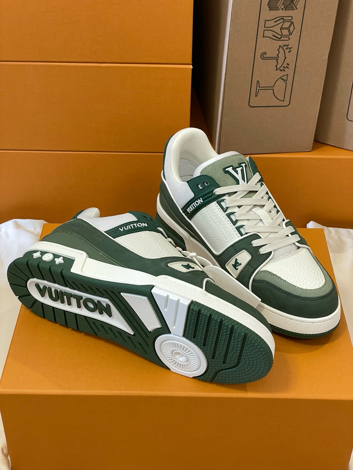 Loui Vuitto TRAINER SNEAKER - CCSHOES