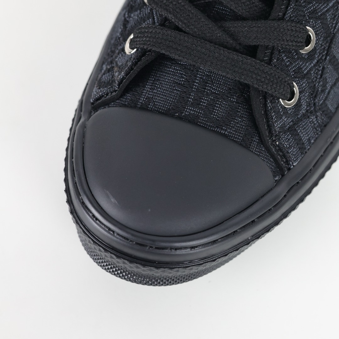 DR B23 Oblique Low Top Sneakers - CCSHOES