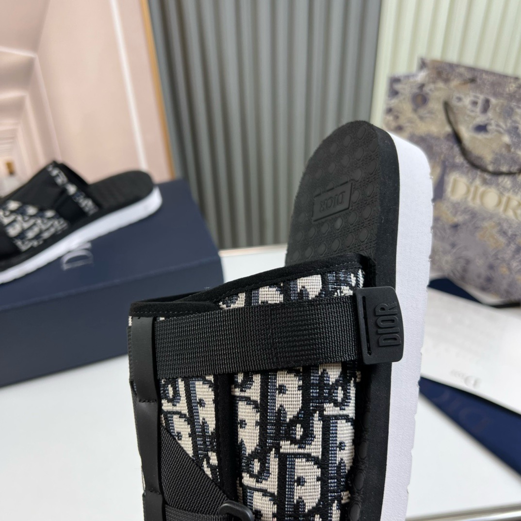 DR Slippers - CCSHOES