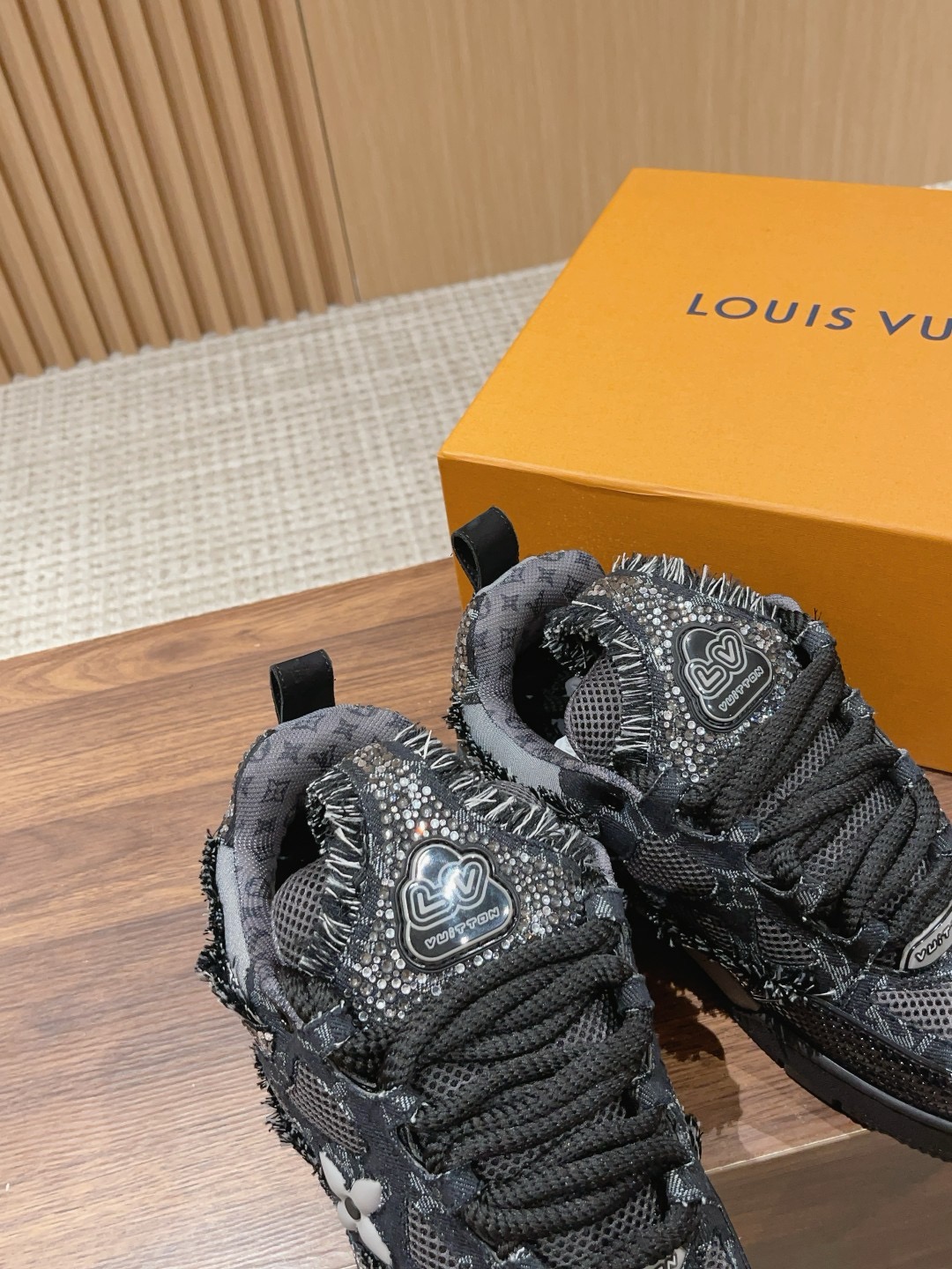 Loui Vuitto LV Skate Sneaker - CCSHOES