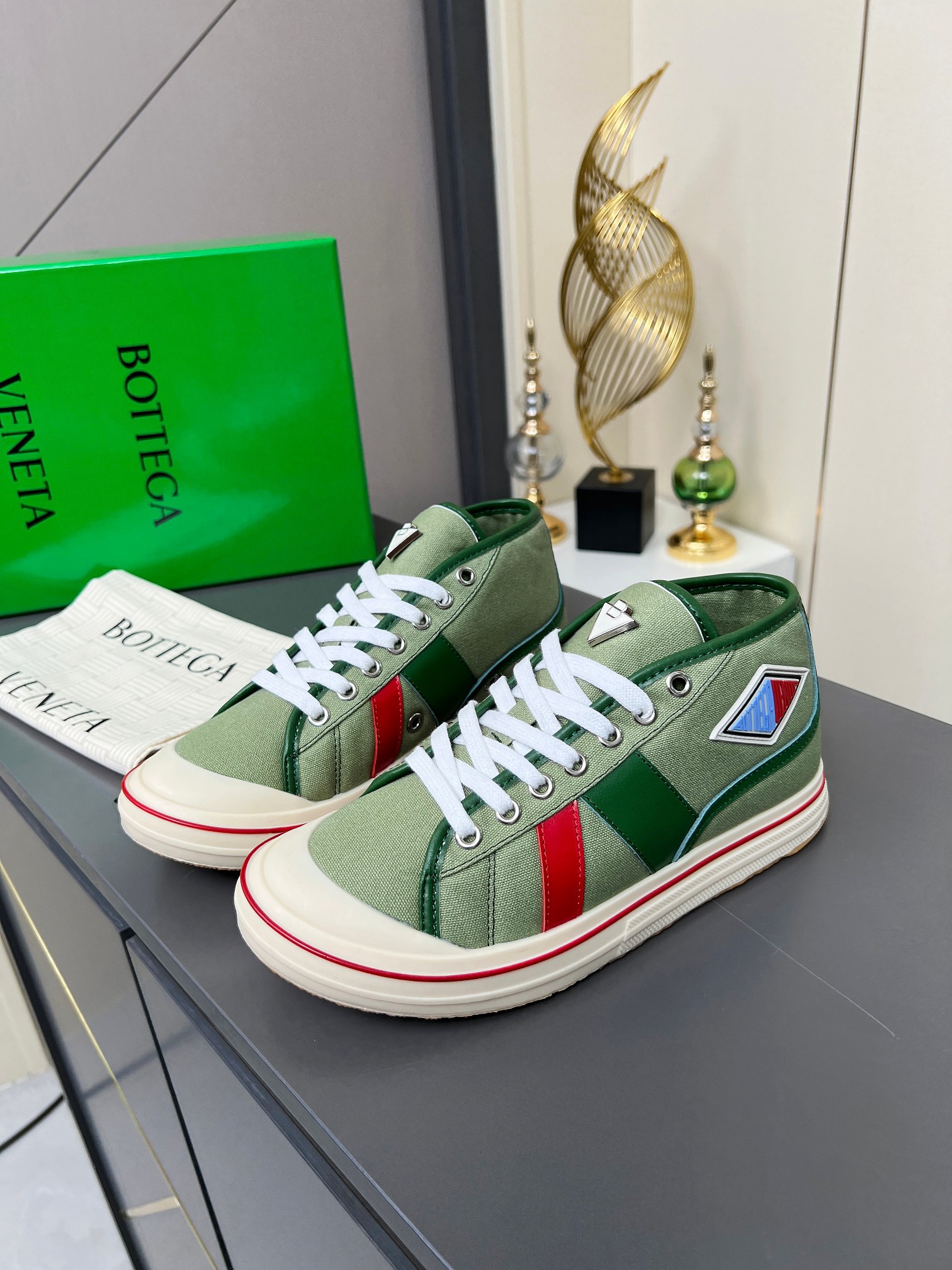 B0tteg*Veneta Orbit - CCSHOES