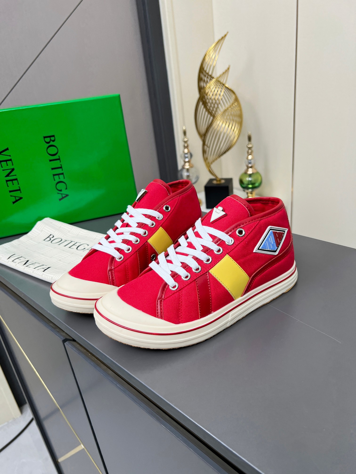 B0tteg*Veneta Orbit - CCSHOES