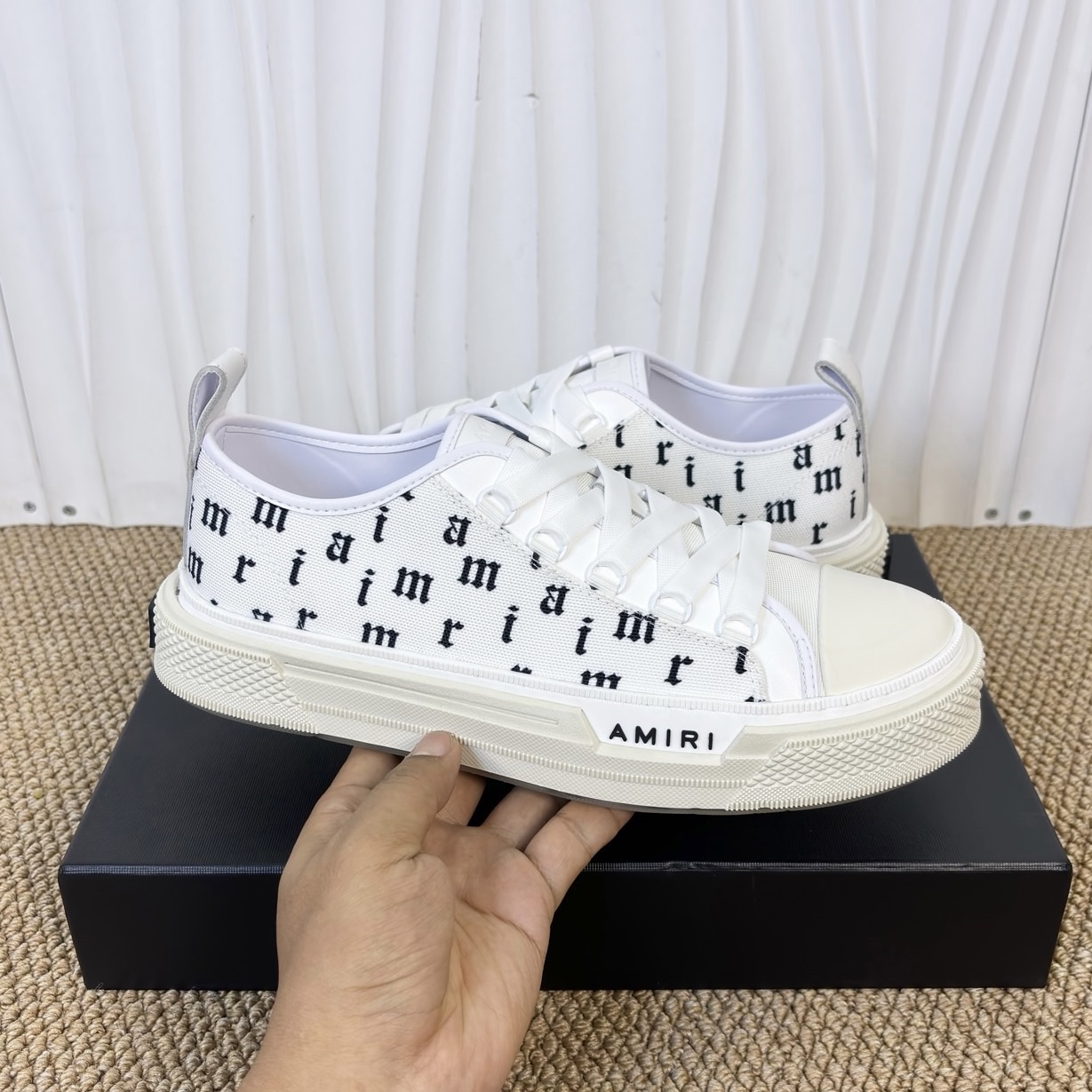 AMIRI STARS Sneakers - CCSHOES