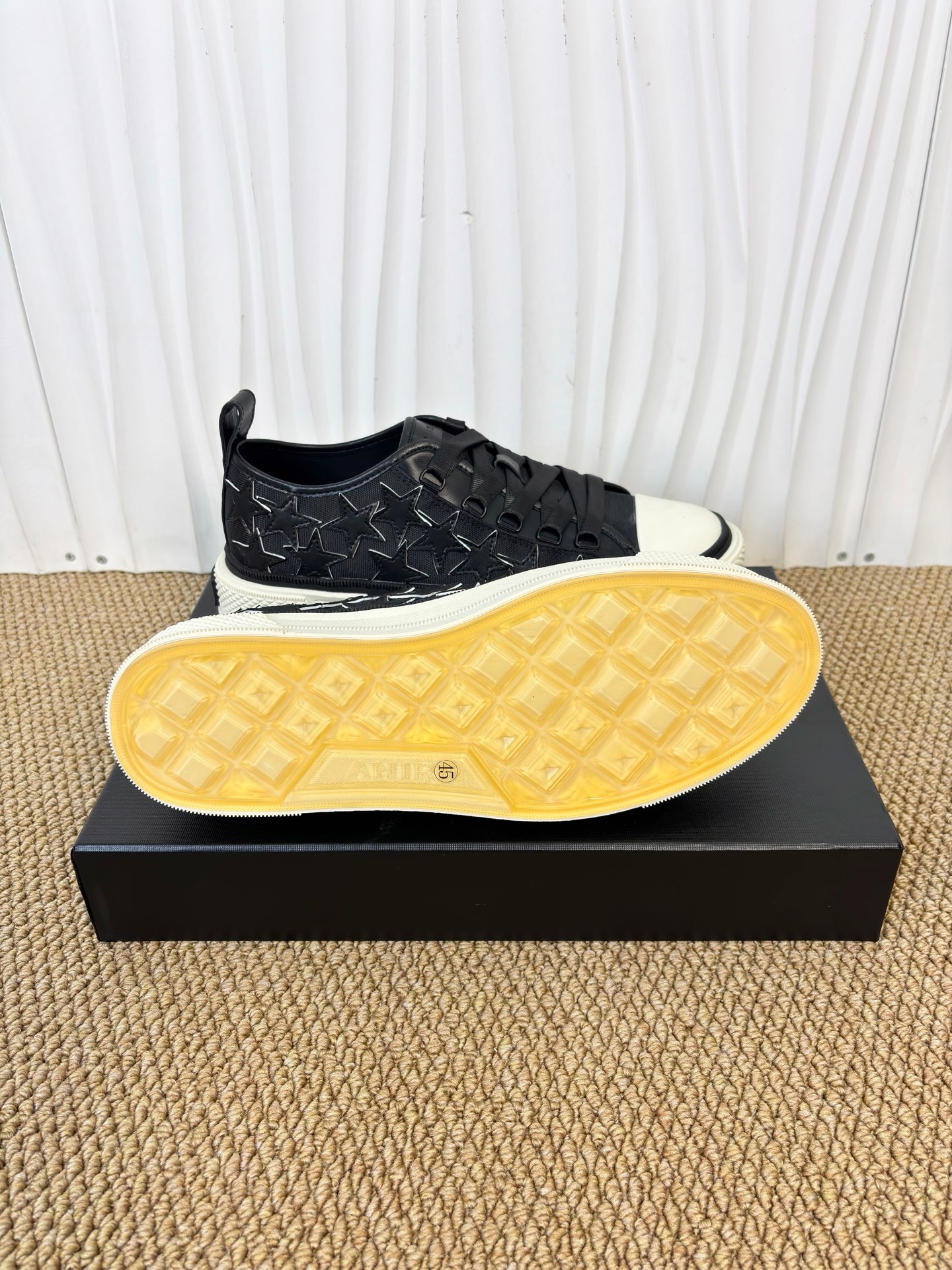 AMIRI STARS Sneakers - CCSHOES