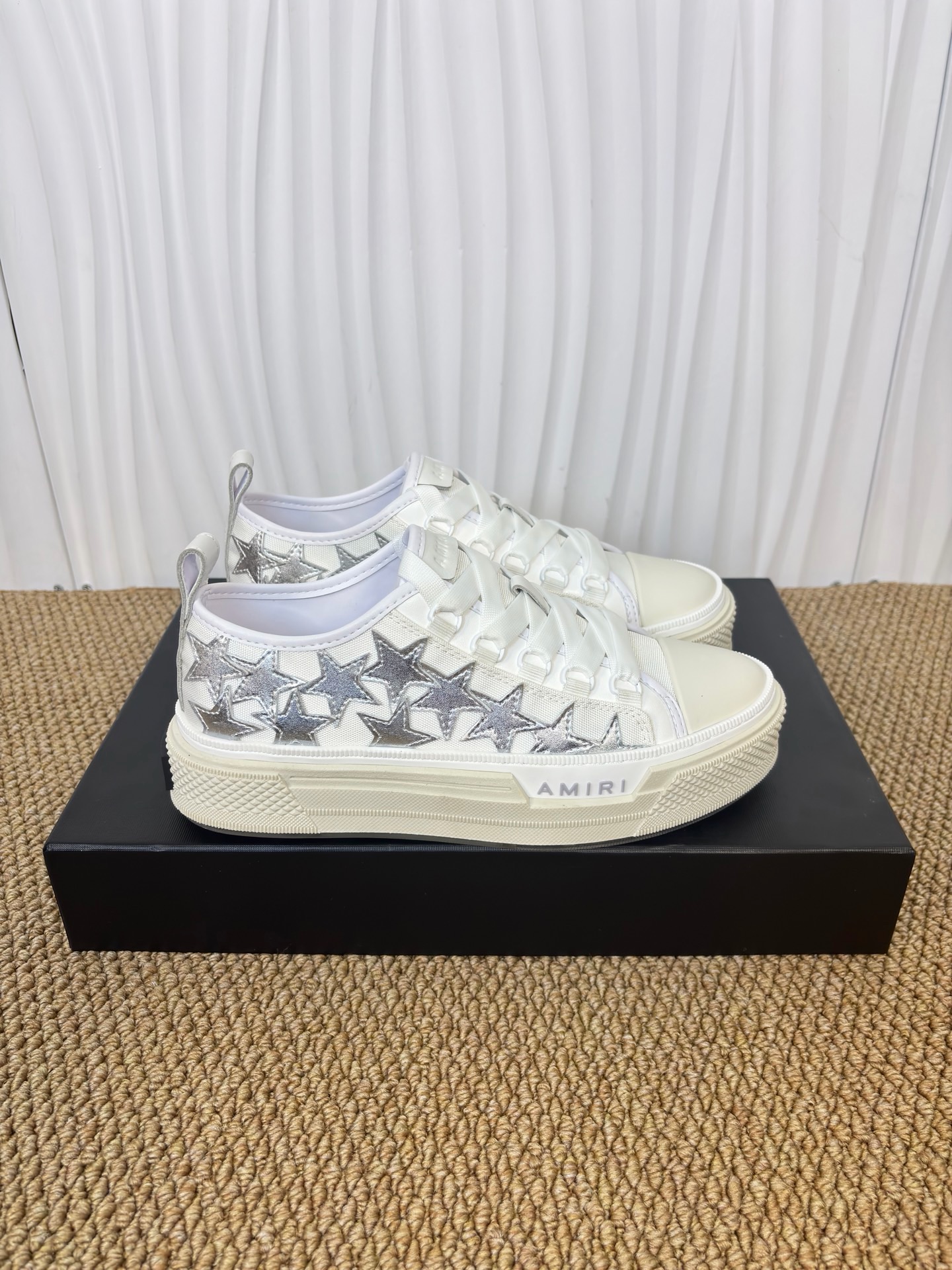AMIRI STARS Sneakers - CCSHOES