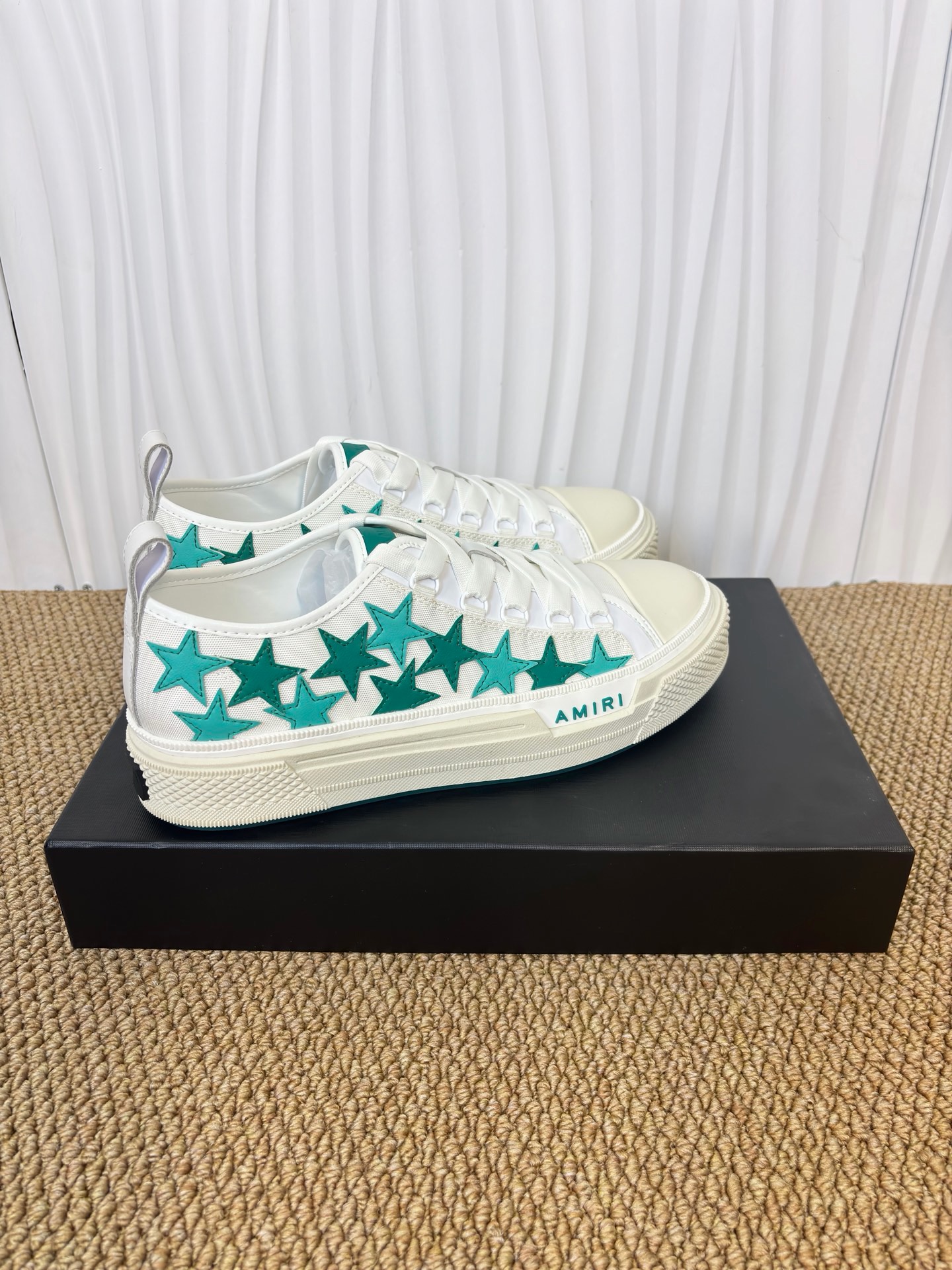 AMIRI STARS Sneakers - CCSHOES