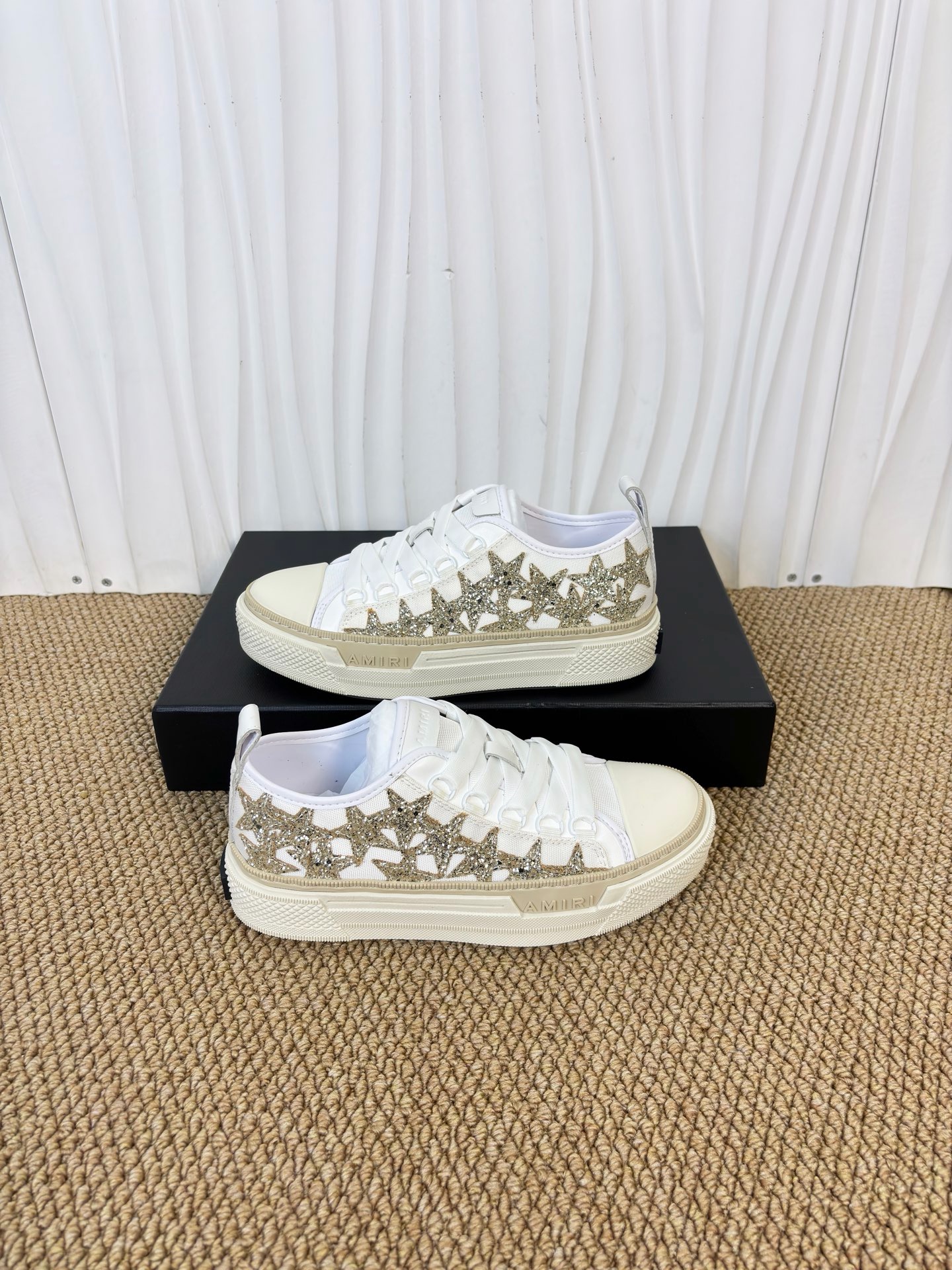 AMIRI STARS Sneakers - CCSHOES