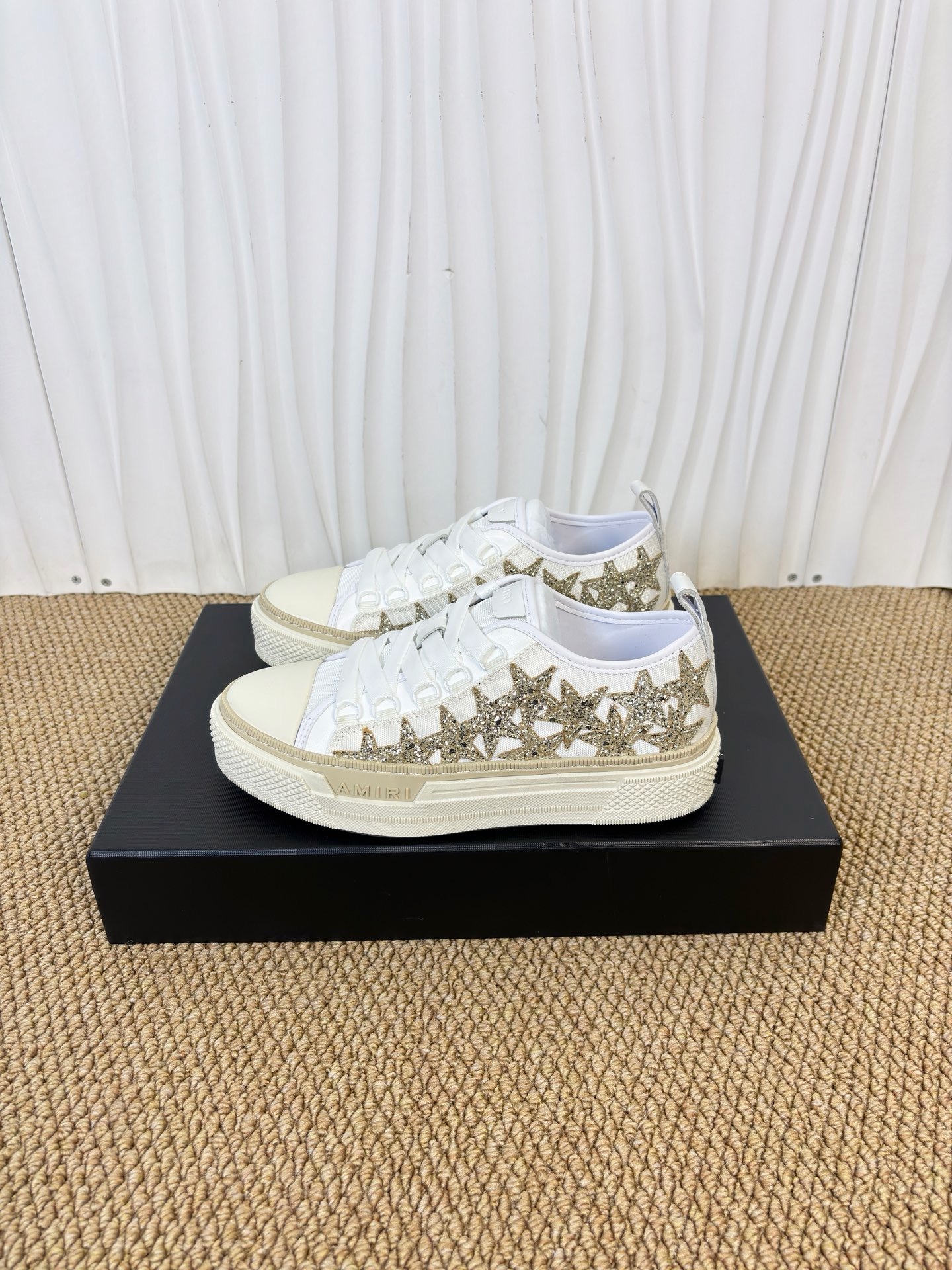 AMIRI STARS Sneakers - CCSHOES