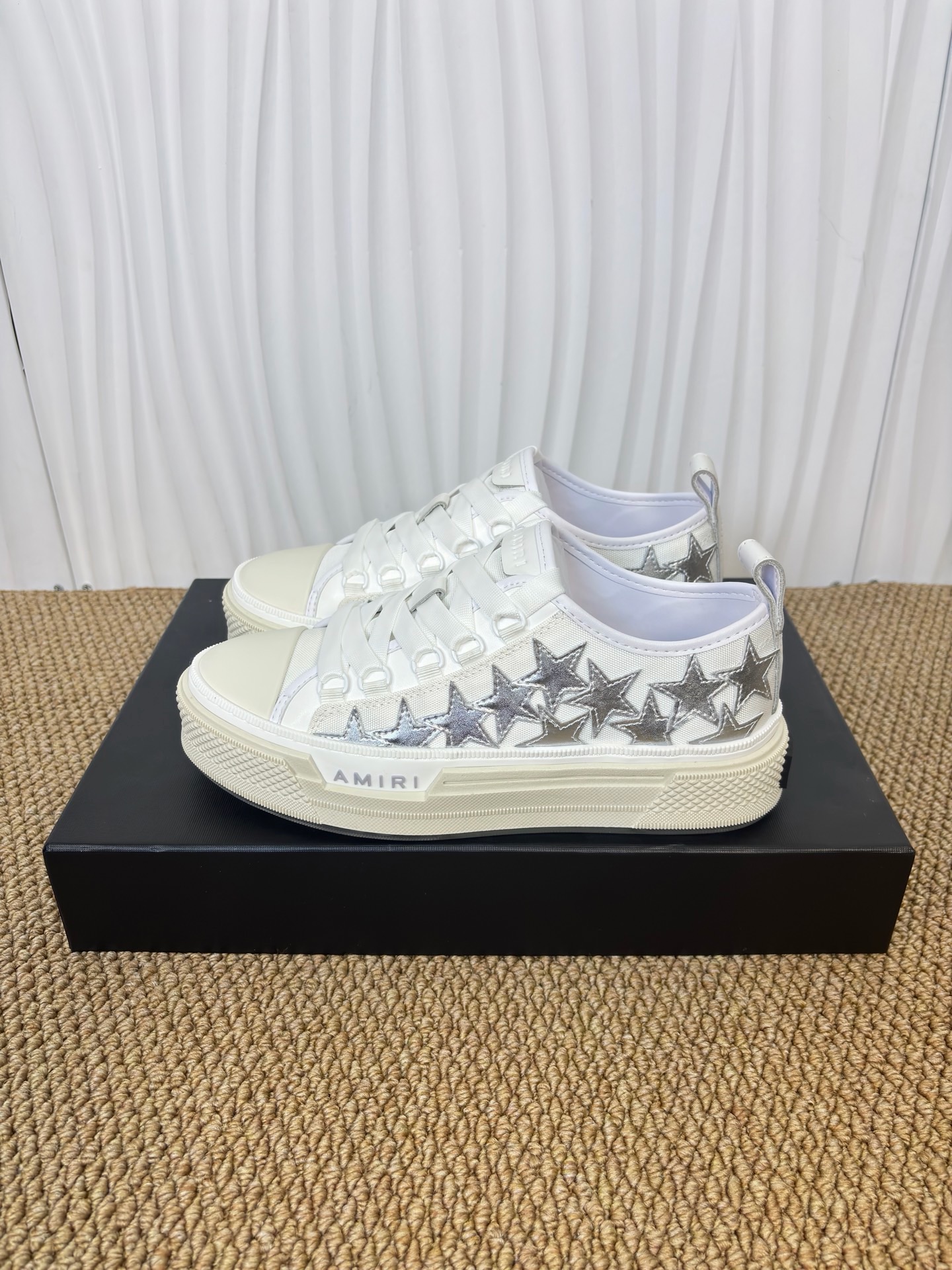 AMIRI STARS Sneakers - CCSHOES
