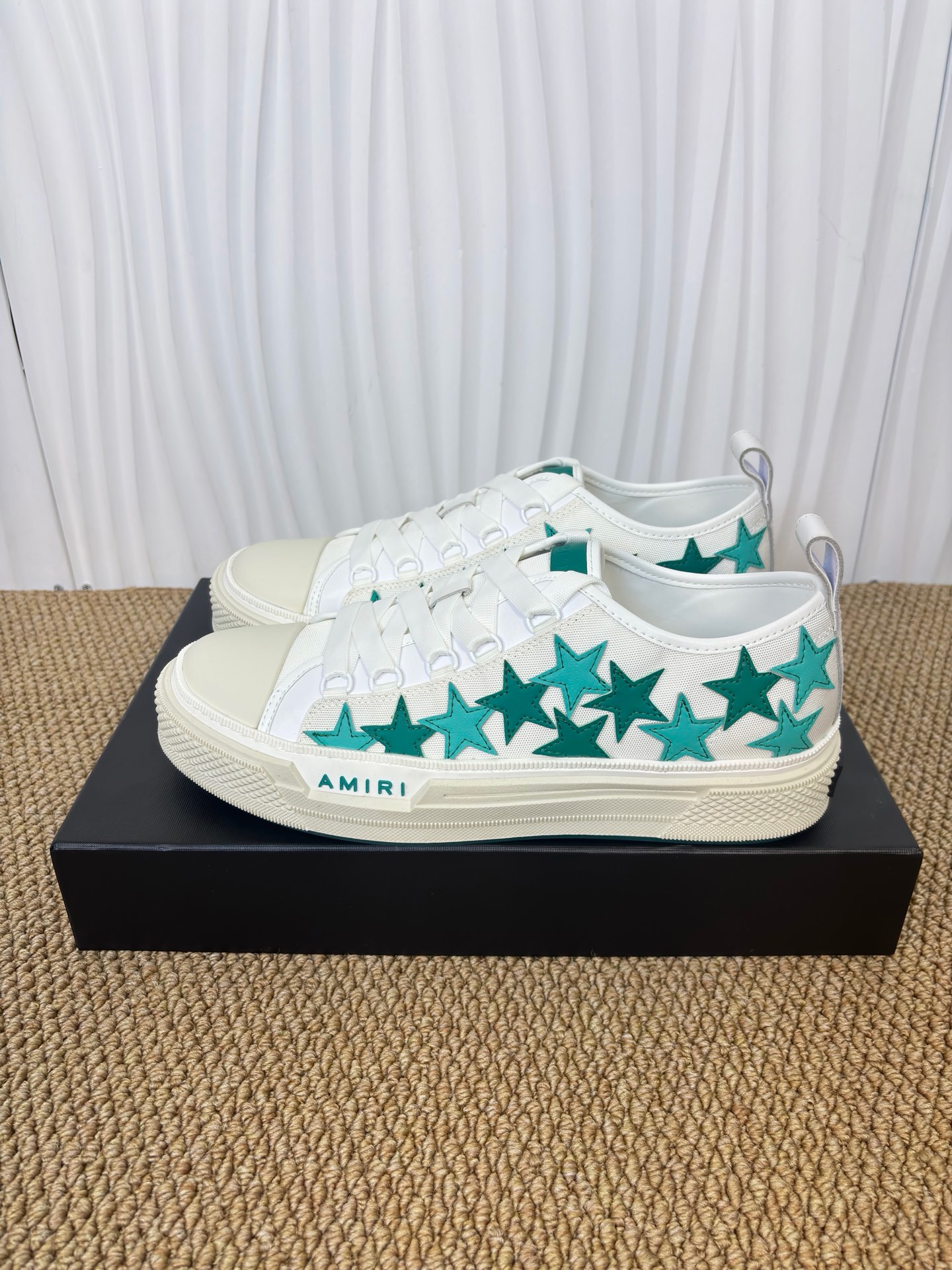 AMIRI STARS Sneakers - CCSHOES